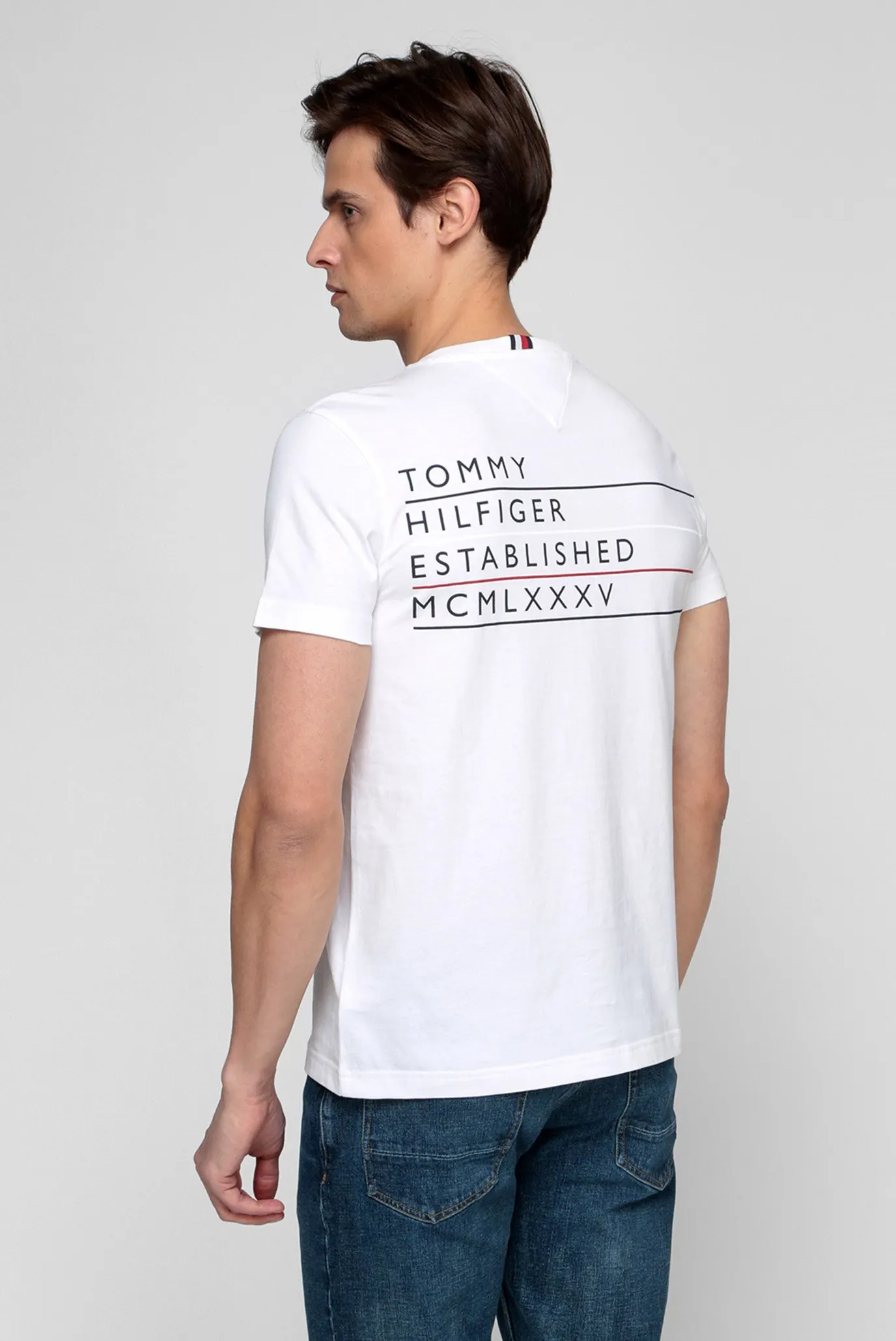 Мужская белая футболка 10