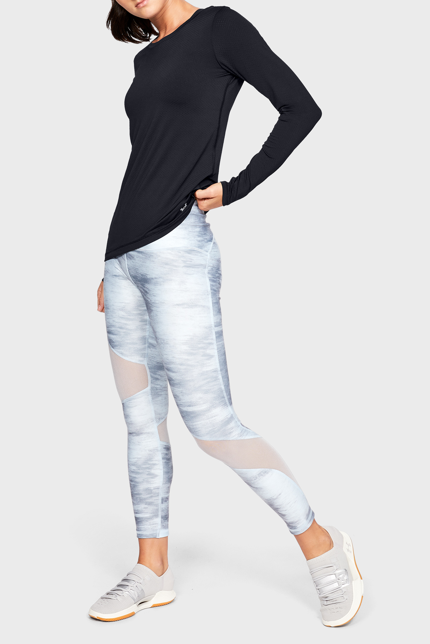 Женский черный лонгслив UA HG Armour Long Sleeve 7