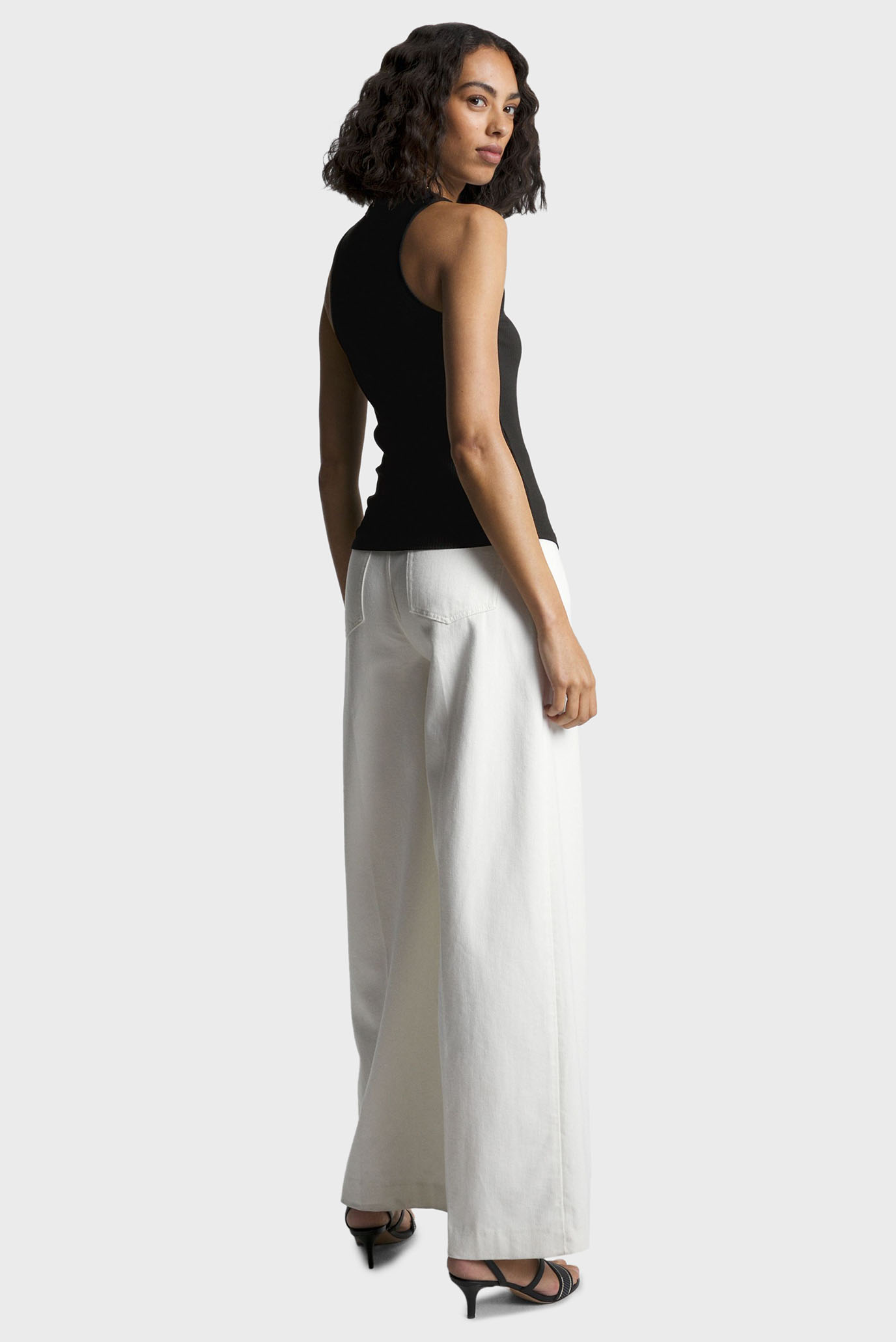 Женская черная майка SLIM 3