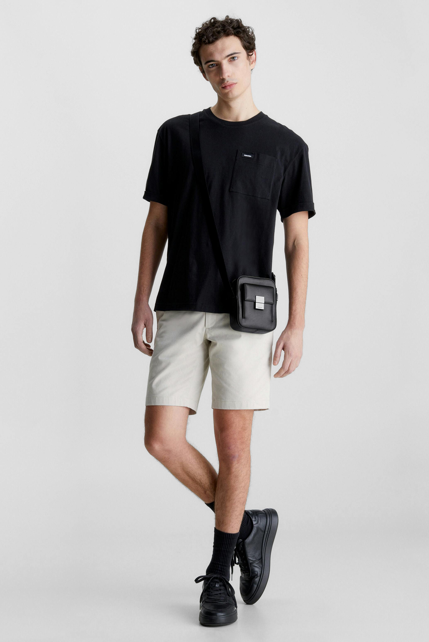 Сумка ICONIC PLAQUE CUBE REPORTER 6