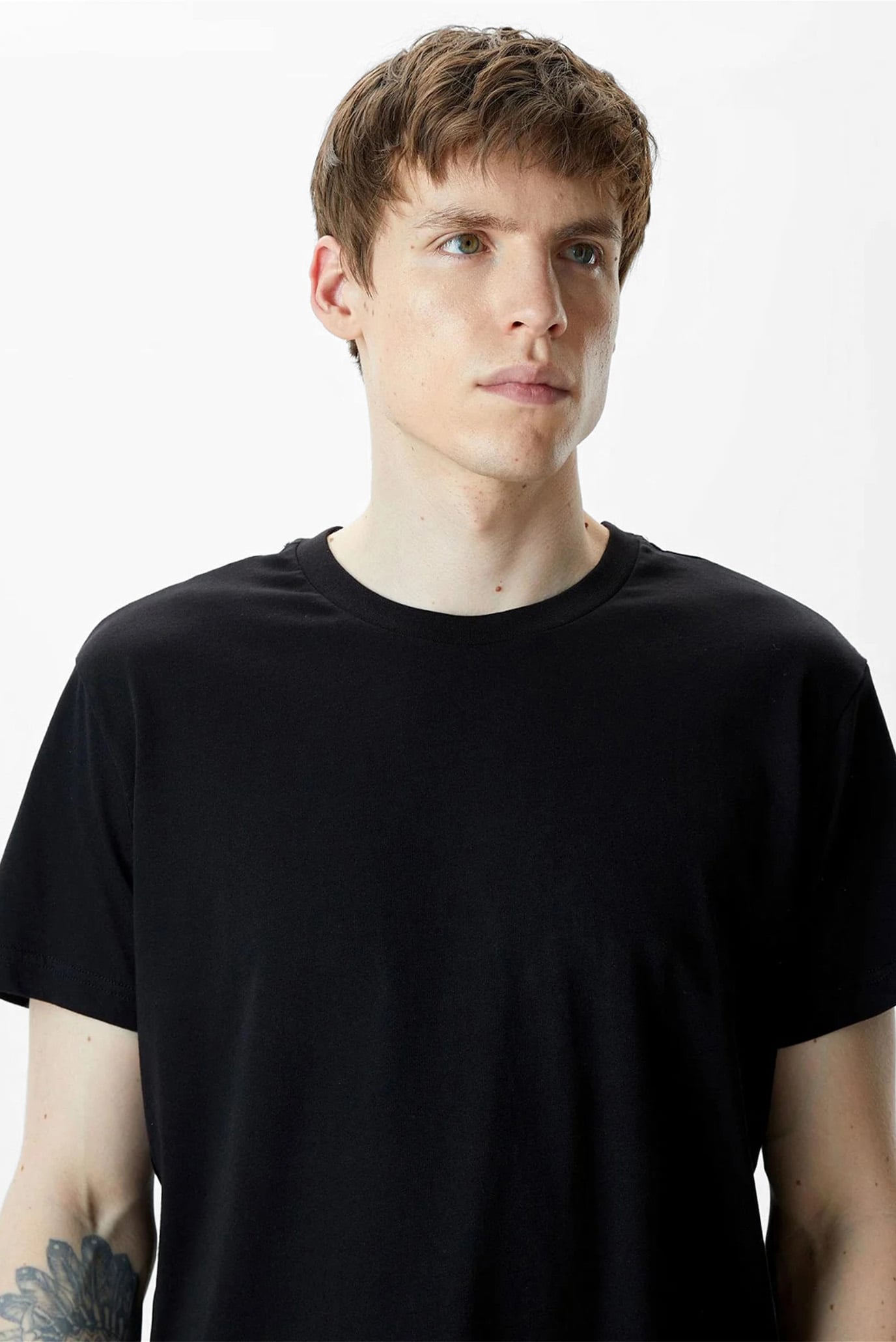 Футболка CREW NECK TAPE TEE 4