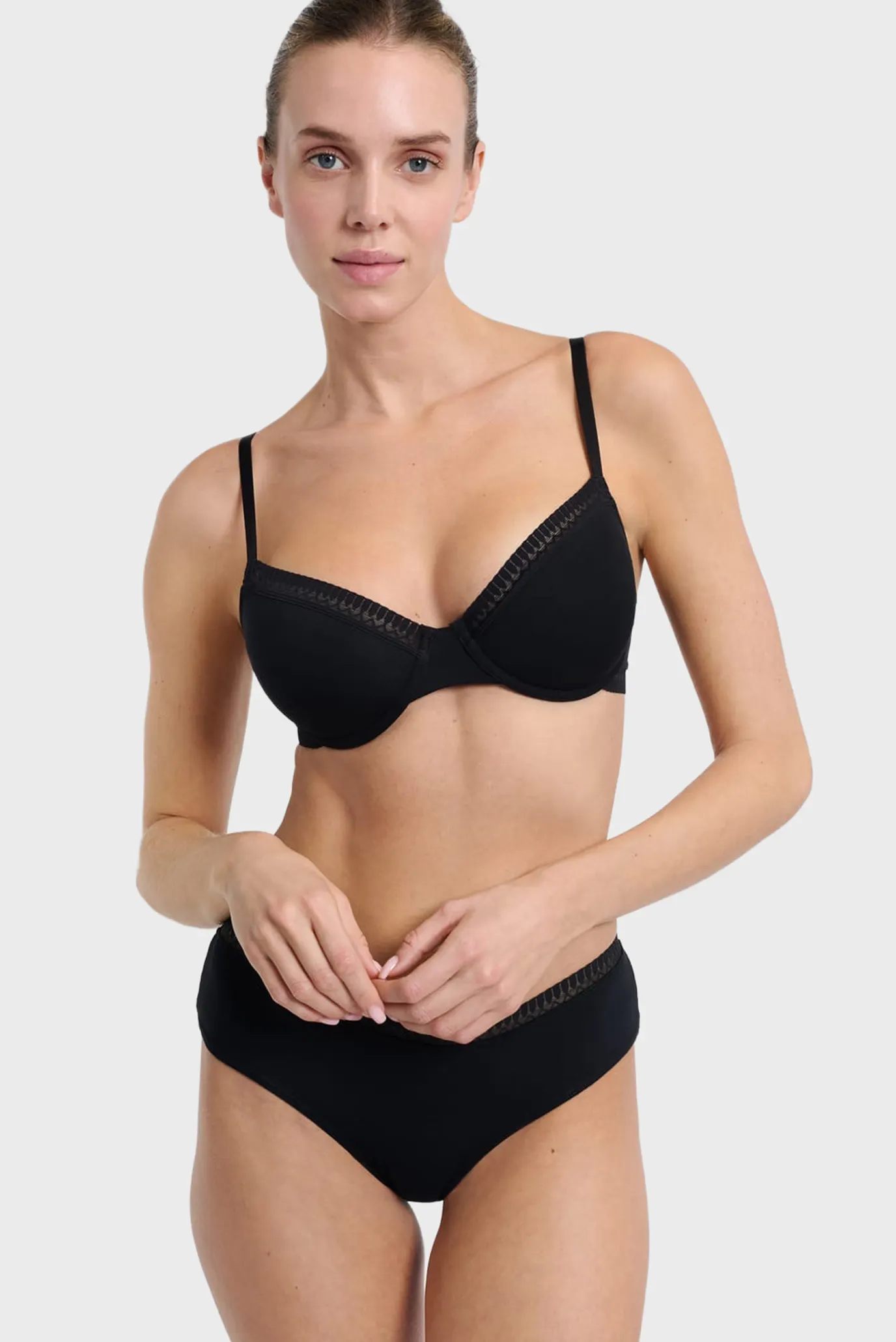 Бюстгальтер/HAPPILY - N*4 CLASSIQUE 4