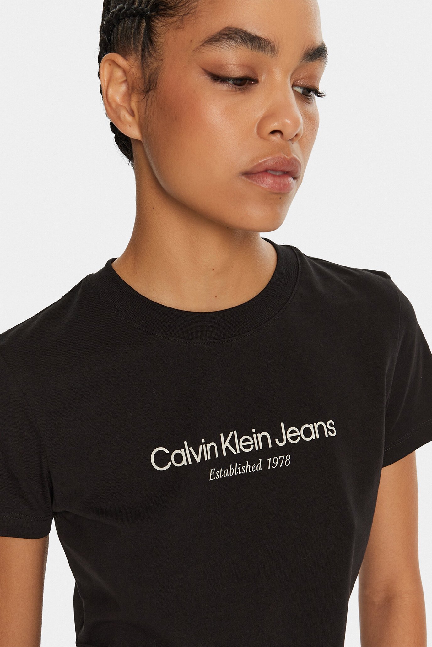 Футболка INSTITUTIONAL GRAPHIC BABY TEE 4