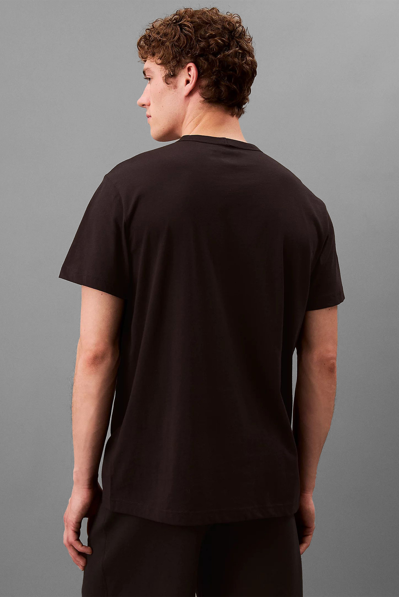 Мужская черная футболка S S CREW NECK 3