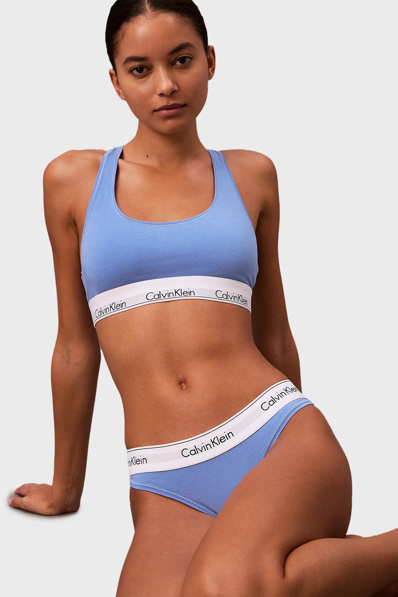 Женские голубые трусики THONGCalvin Klein Женские голубые трусики THONG 5