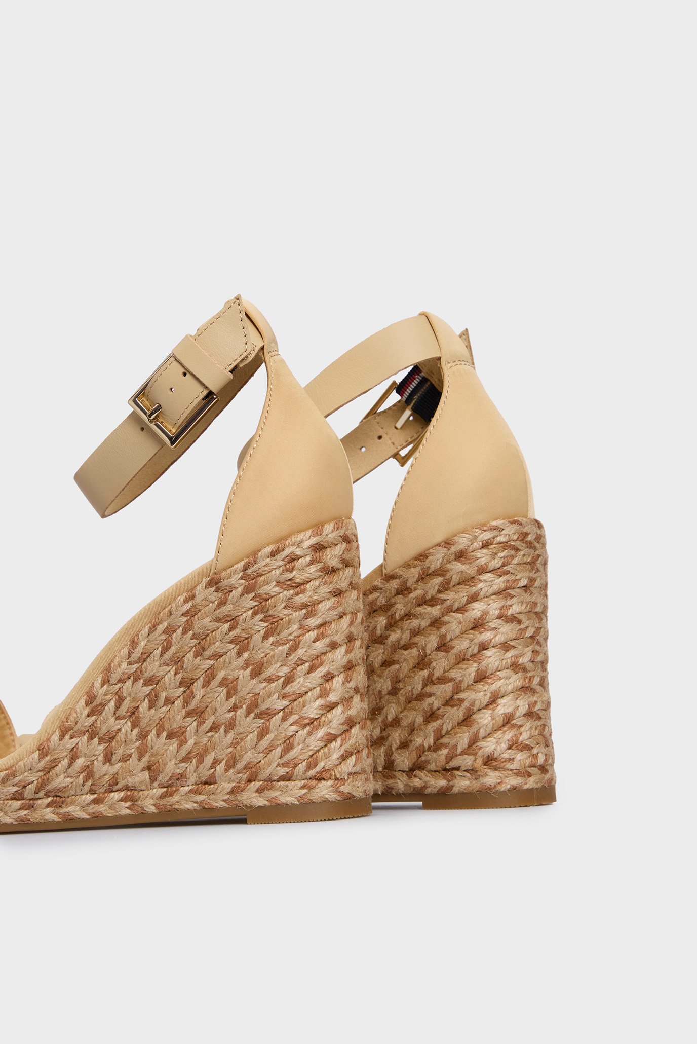 Женские бежевые босоножки COLORFUL HIGH WEDGE SATIN SANDAL 2