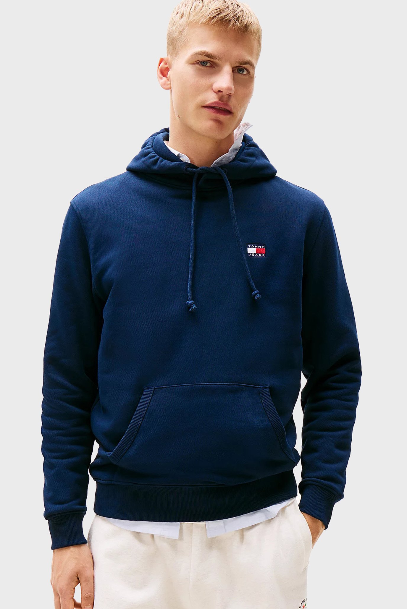 Худи TJM REG BADGE HOODIE EXT 1