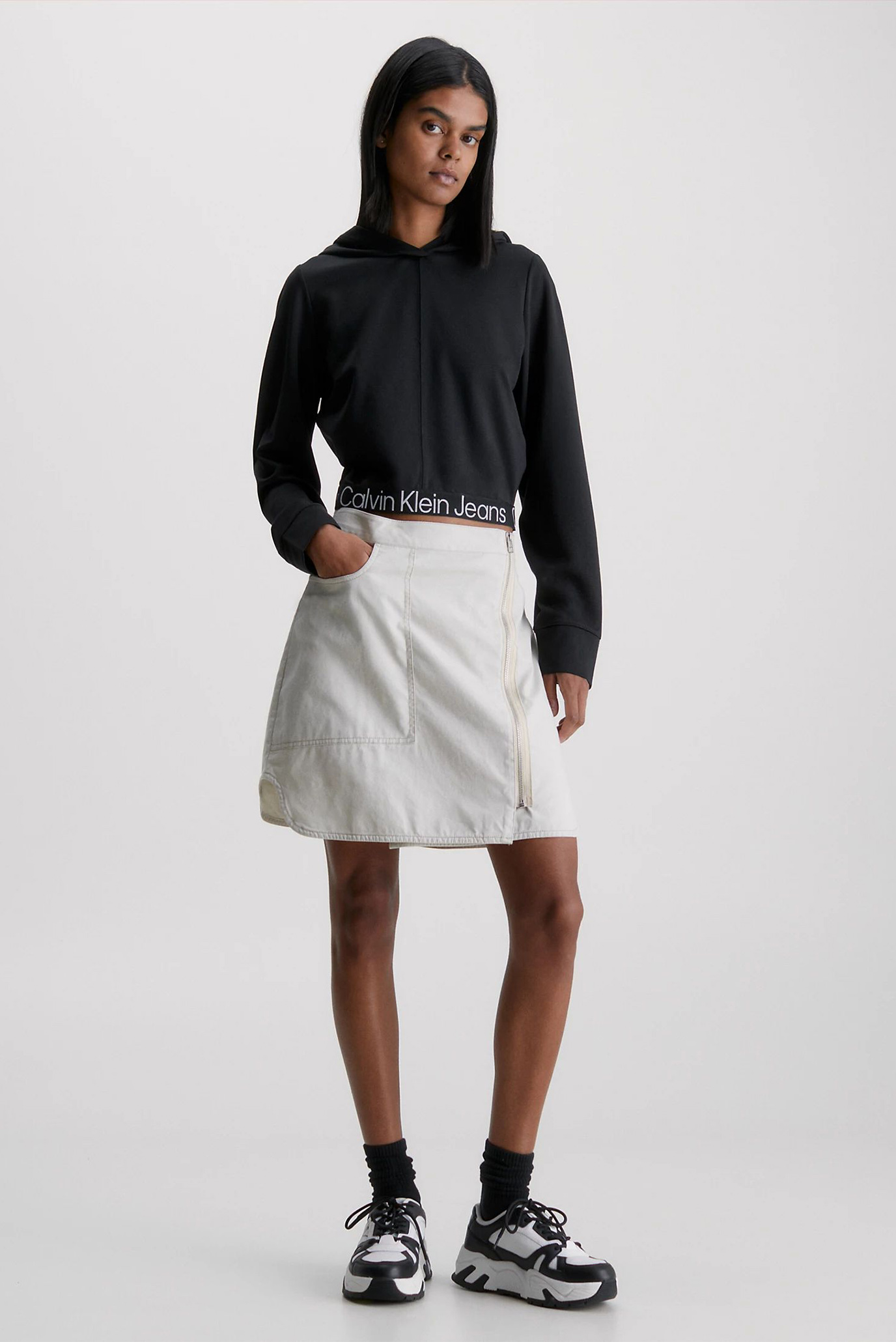 Женское черное худи 2