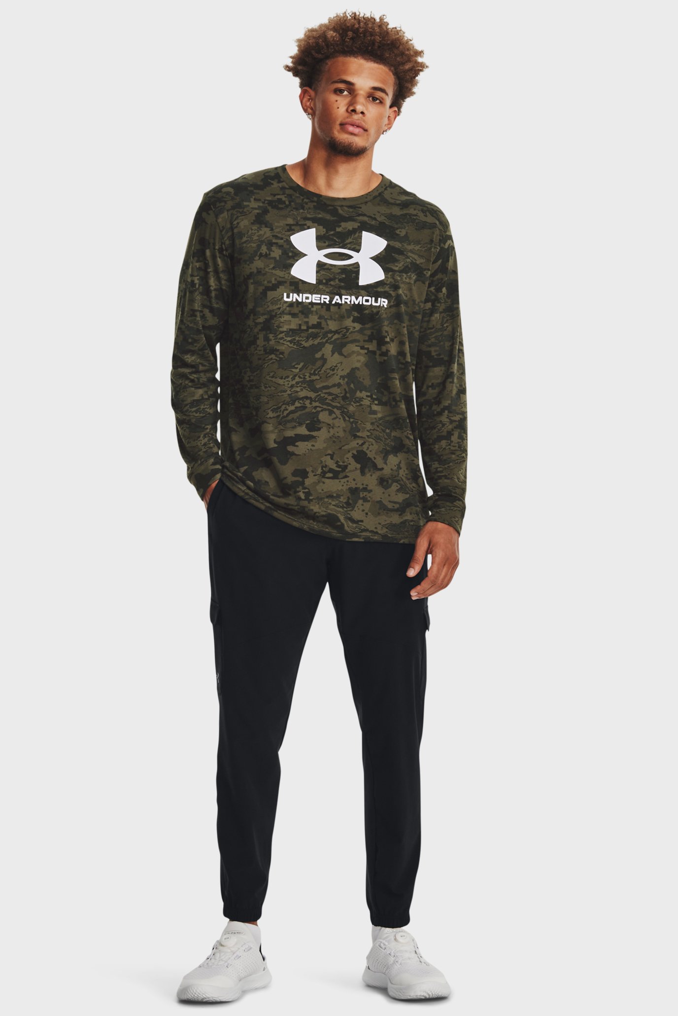 Мужские черные спортивные брюки UA Stretch Woven Cargo Pants 2