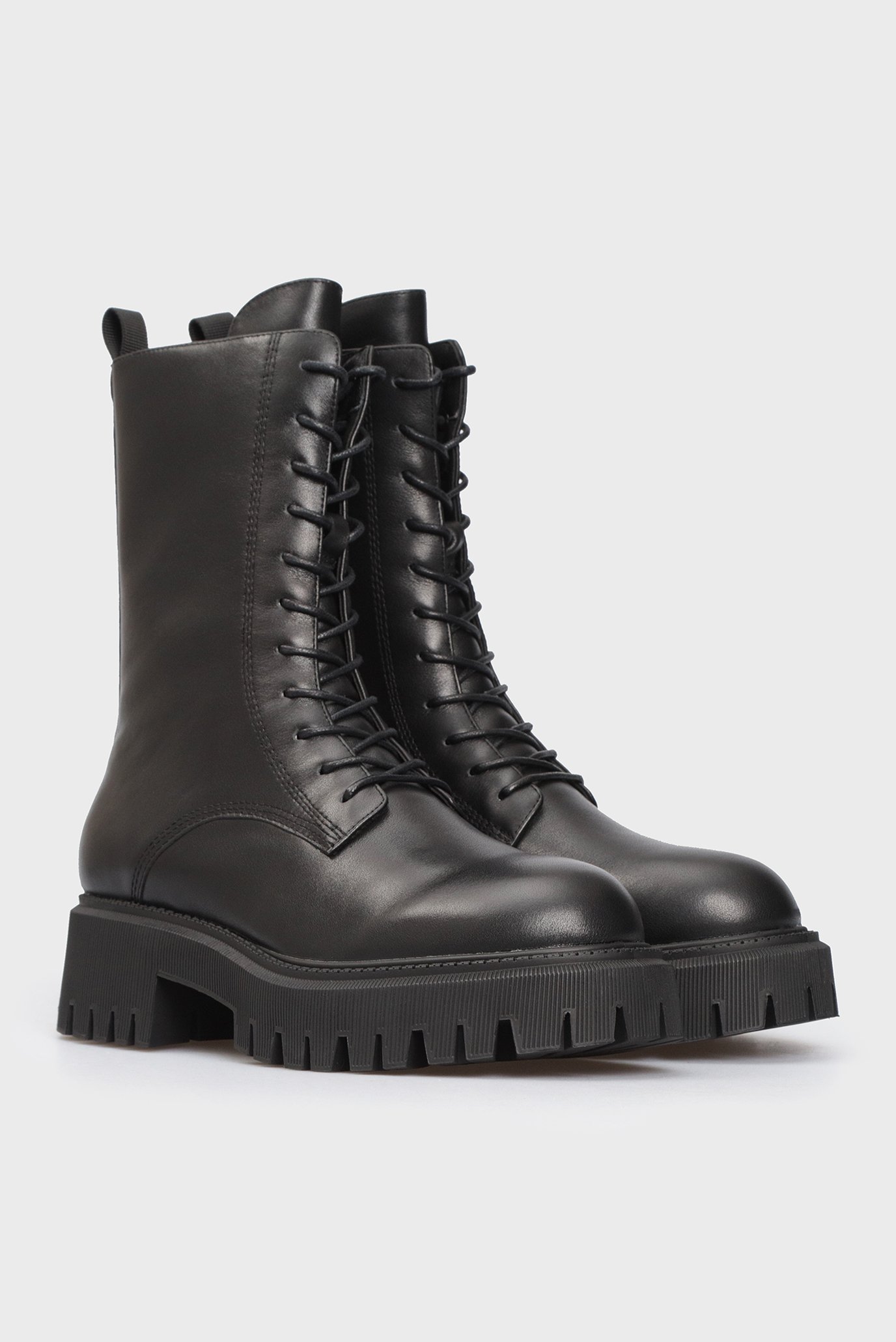 Женские черные кожаные ботинки Petra 3