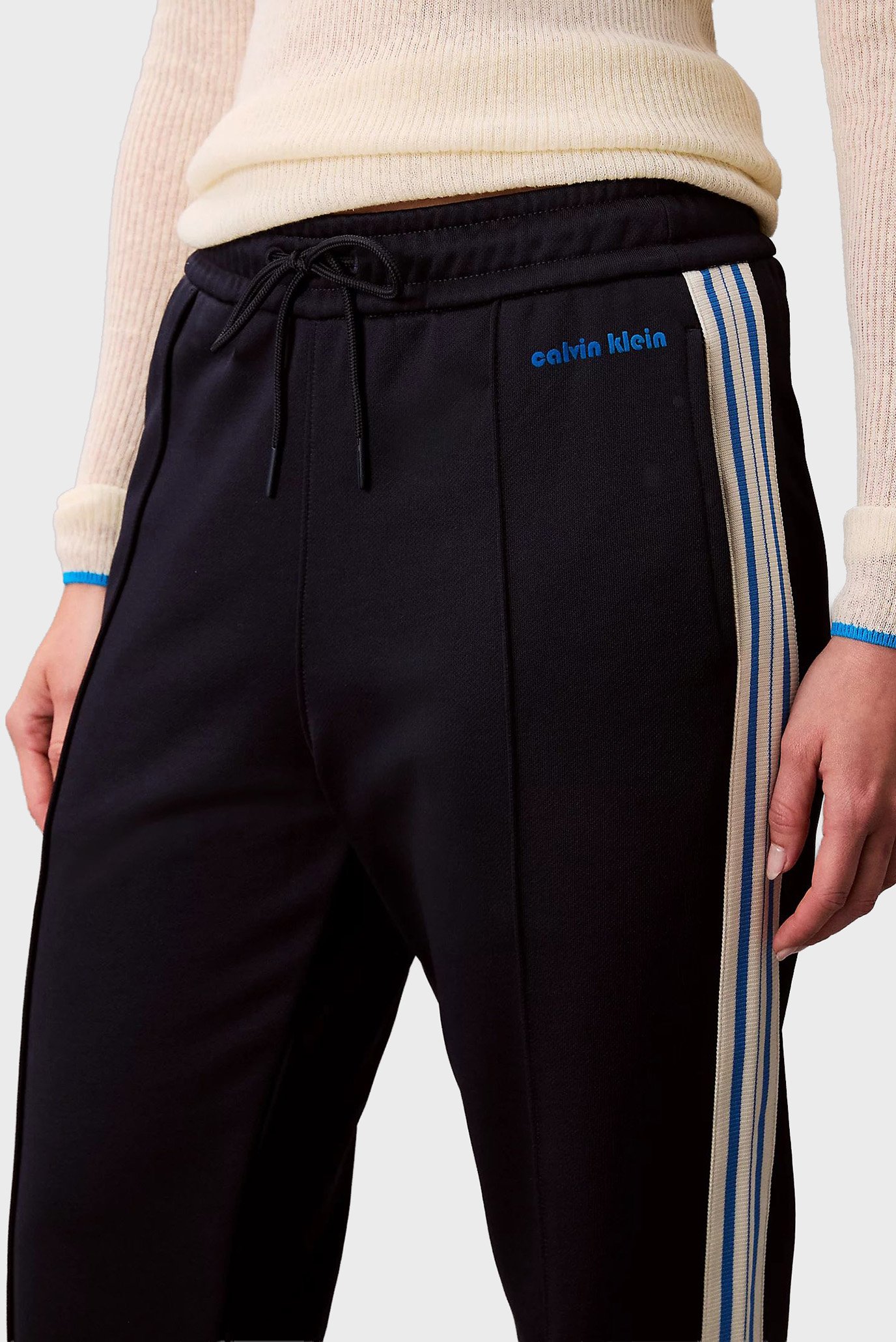 Штаны спортивные HGH SHN FRNCH TRRY TCalvin Klein Jeans Штаны спортивные HGH SHN FRNCH TRRY T 4