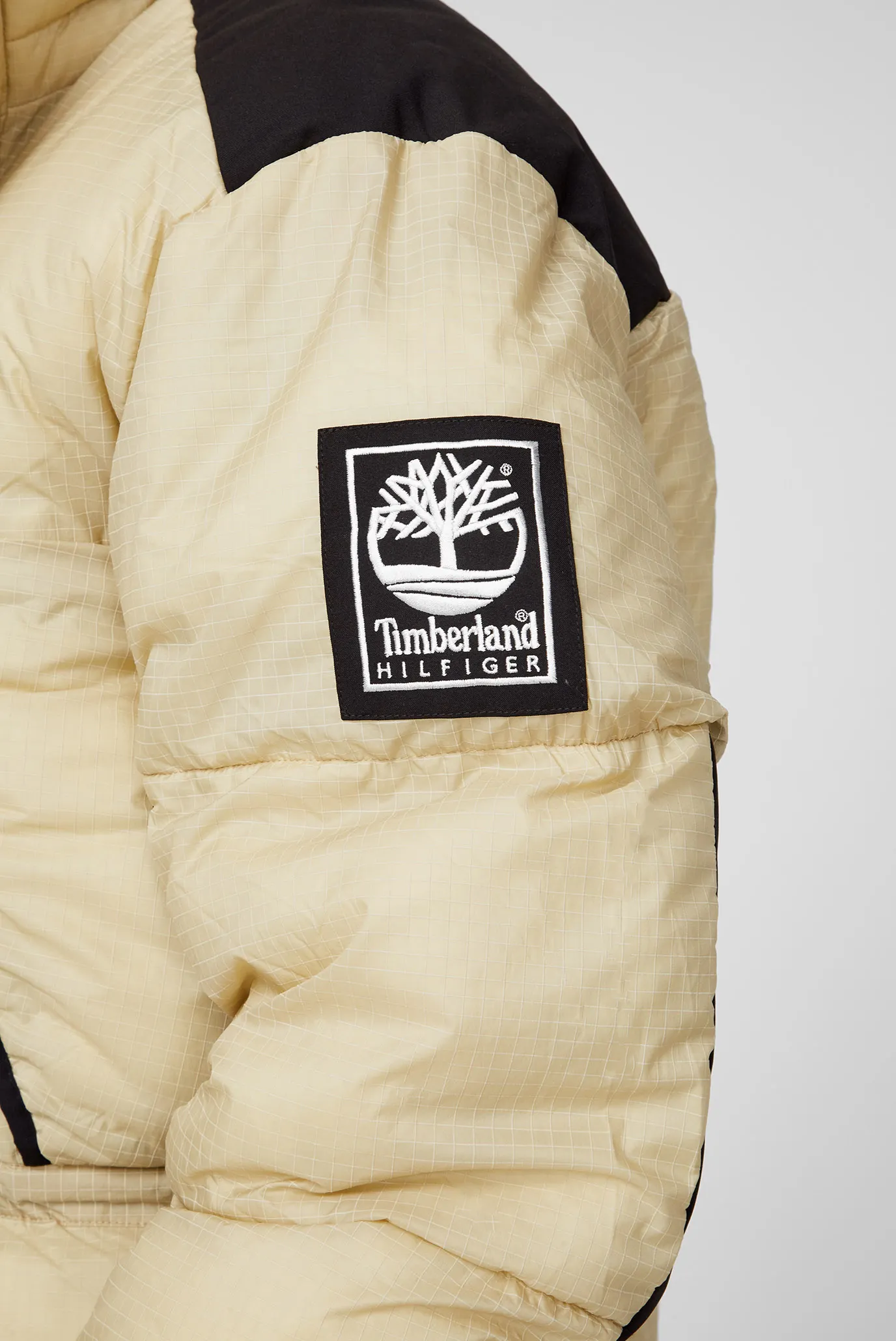 Бежевая куртка Tommy Hilfiger x Timberland 8