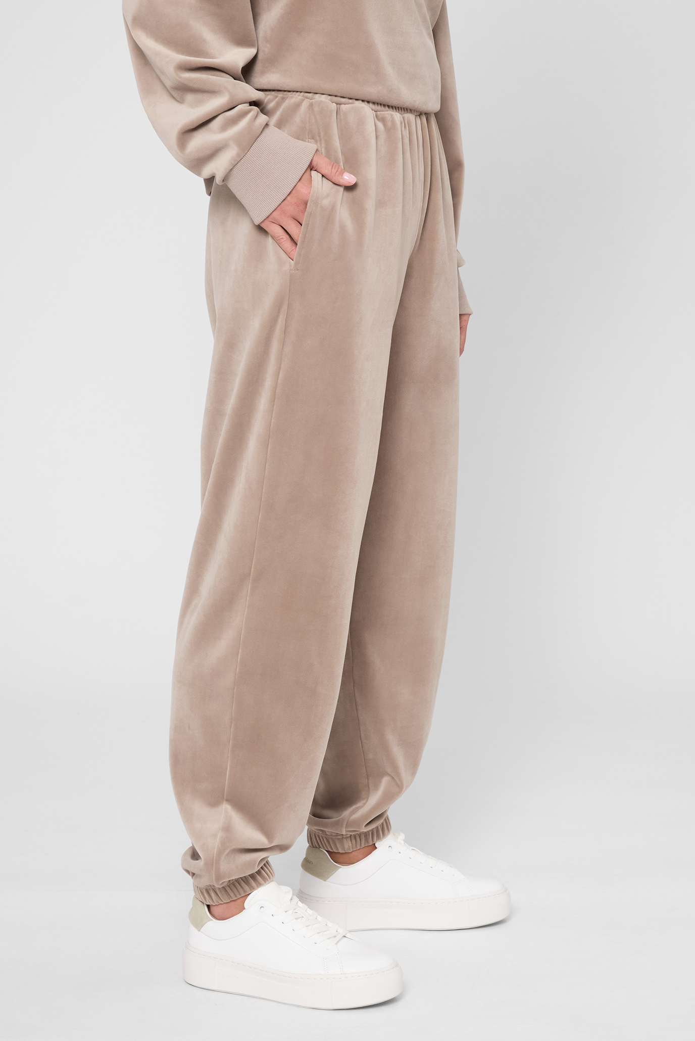 Штаны спортивные WTP043 3