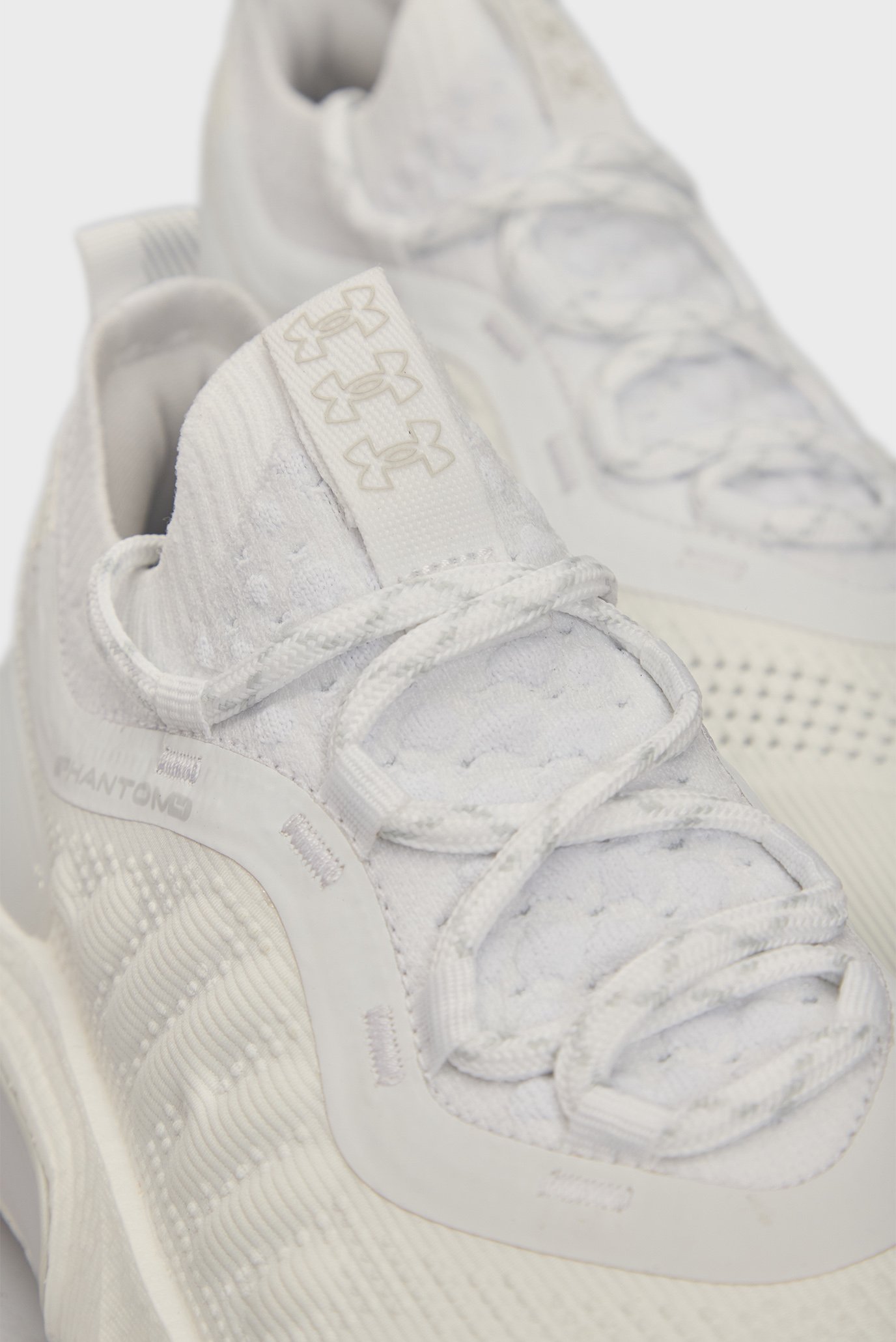 Мужские белые кроссовки UA Phantom 4 2