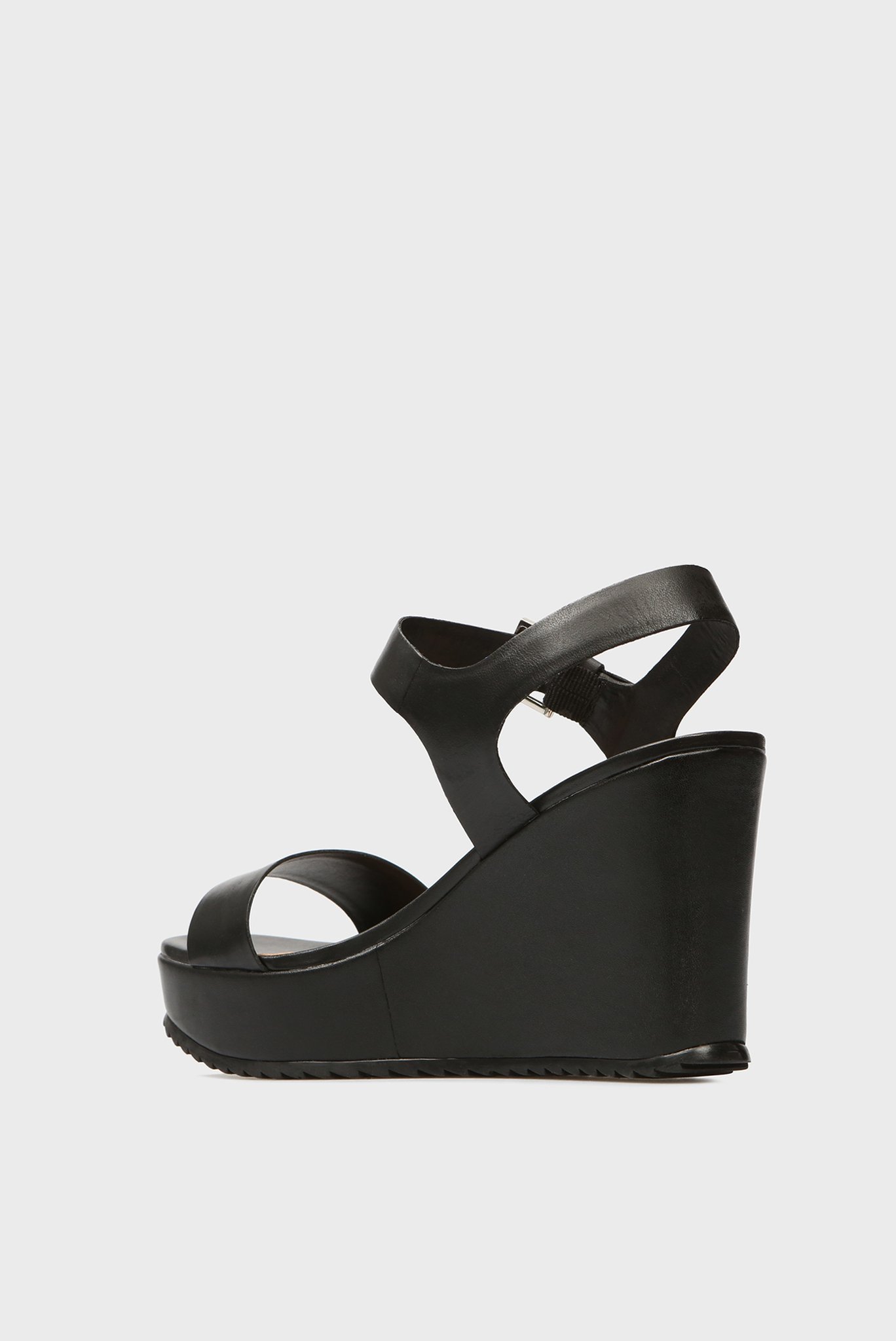 Женские черные кожаные босоножки 4