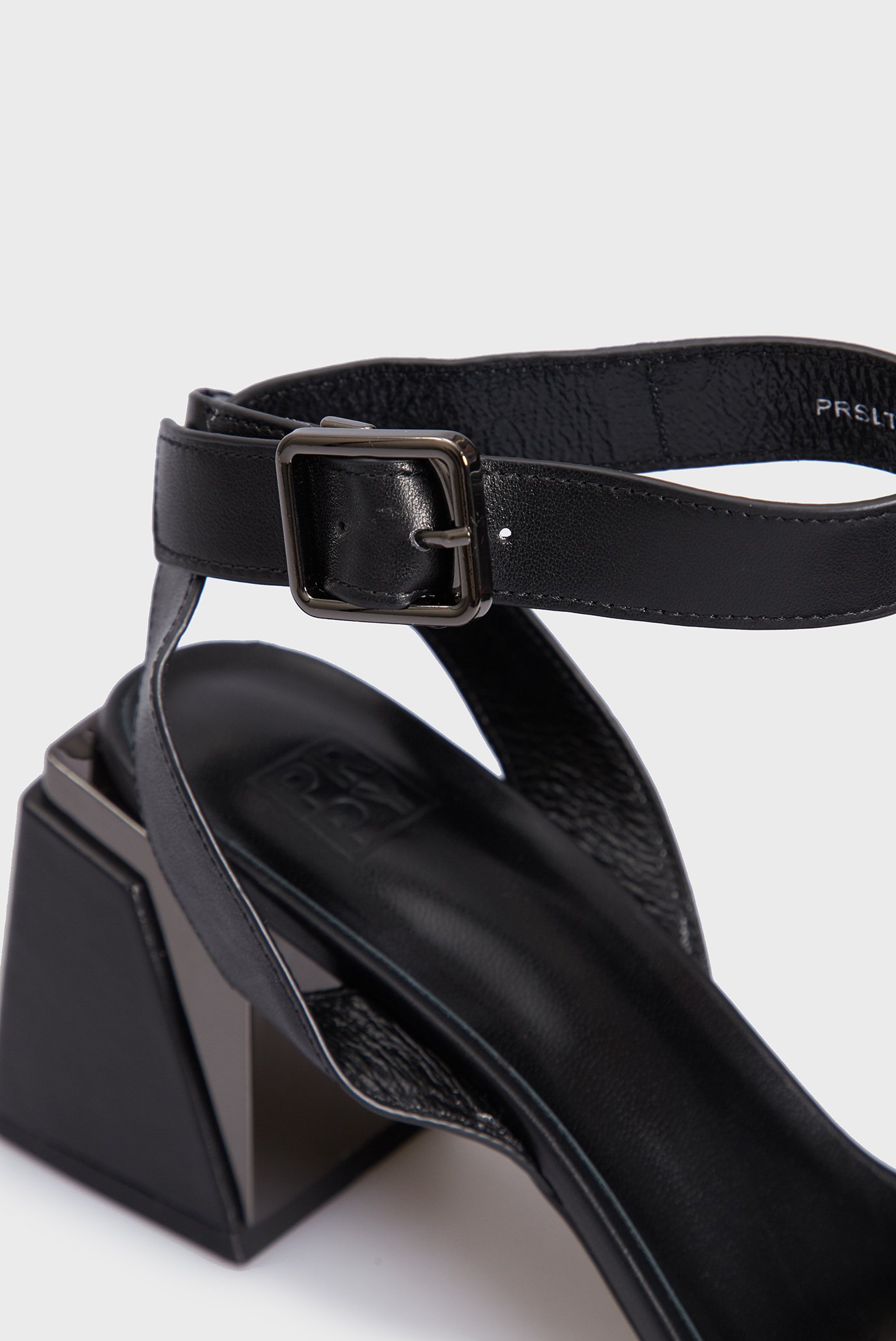 Женские черные кожаные босоножки GwendolynPRPY Женские черные кожаные босоножки Gwendolyn 4