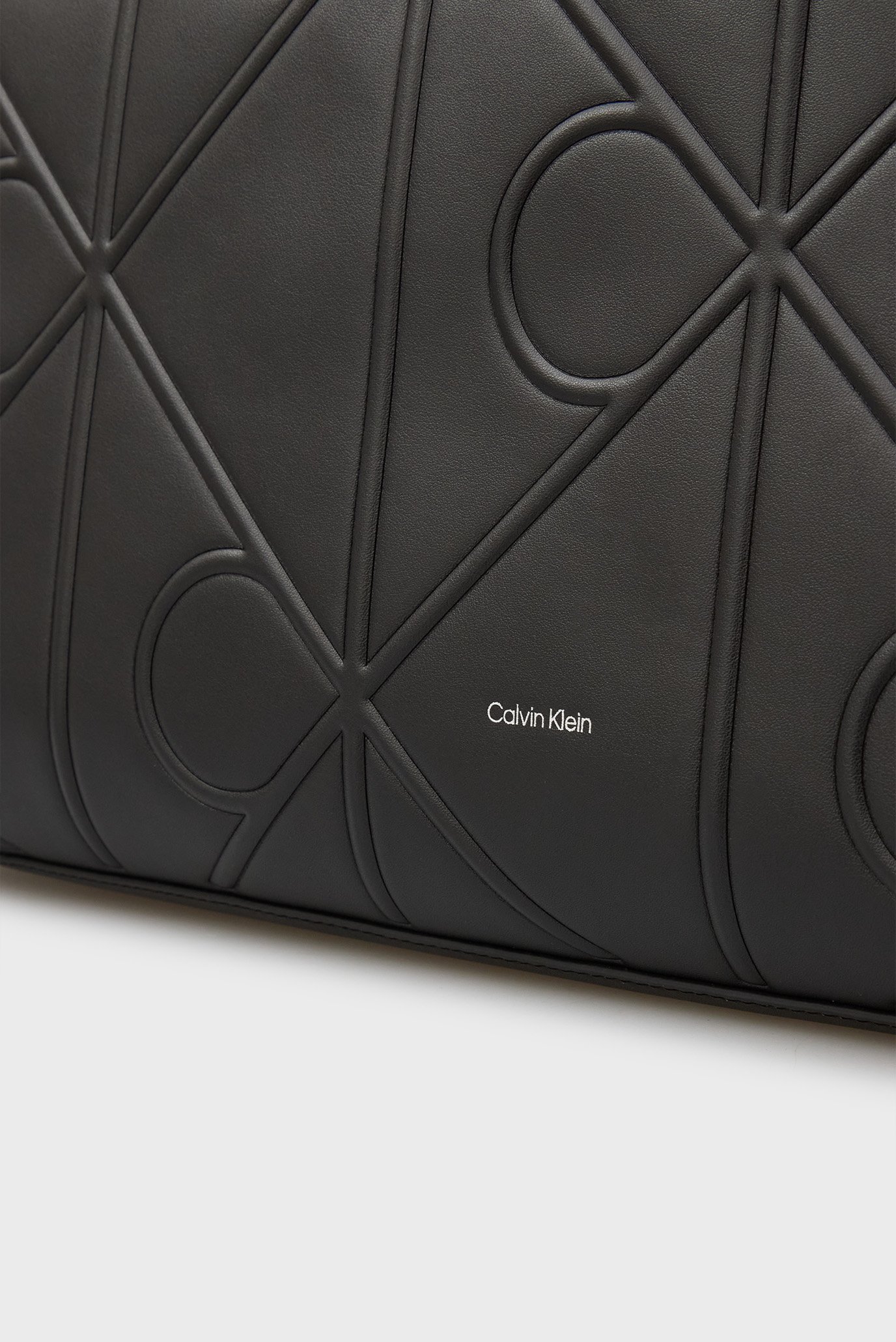 Сумка EMBLEM AOP EMBOSSED LTHR TOTECalvin Klein Сумка EMBLEM AOP EMBOSSED LTHR TOTE 5