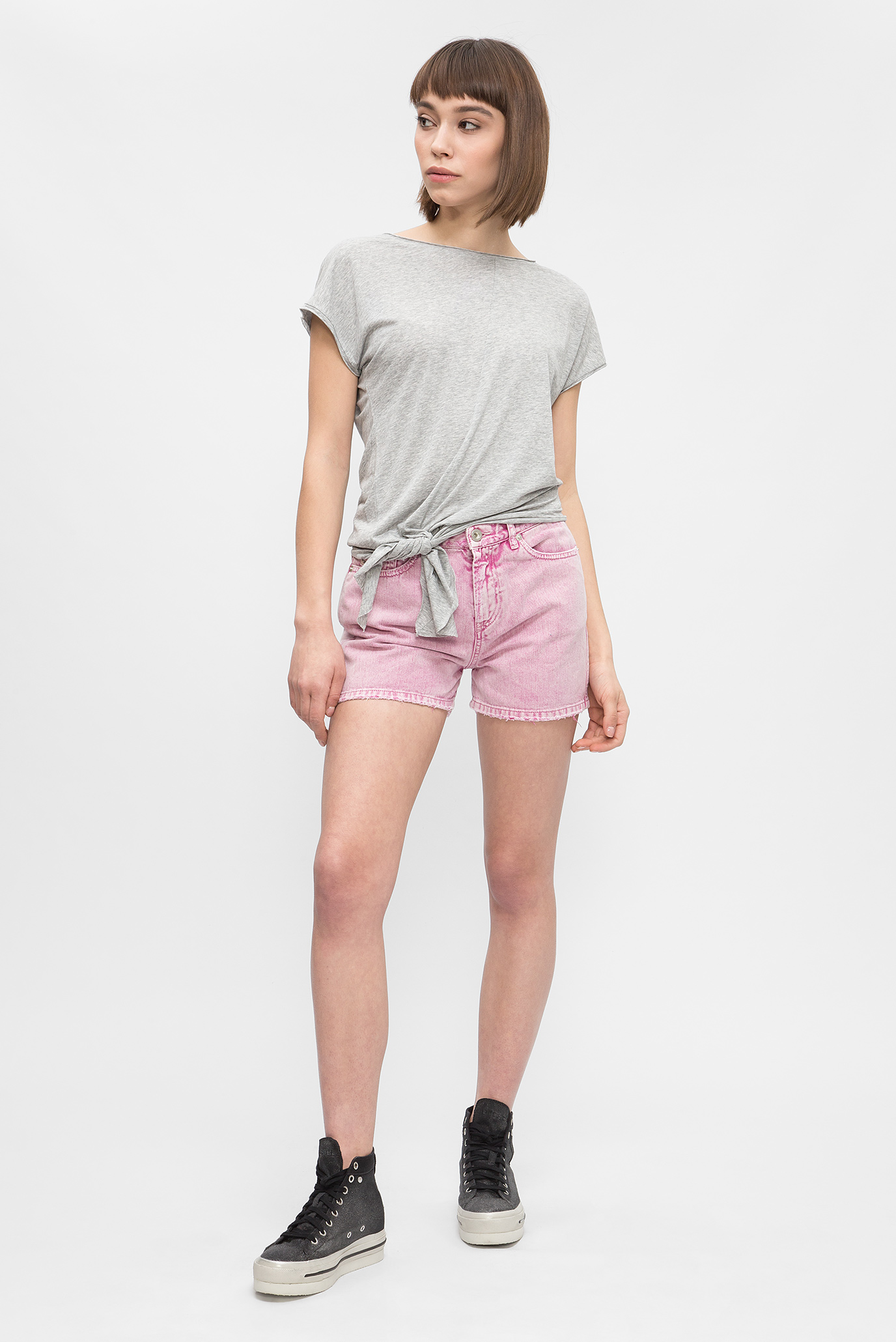 Женские розовые шорты 10