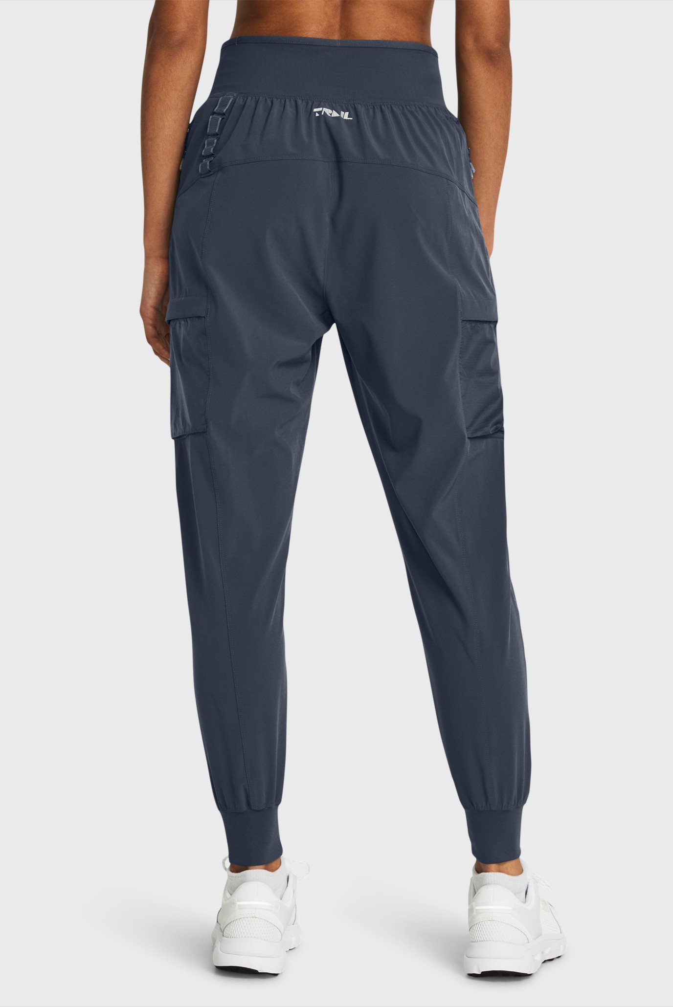 Женские серые спортивные брюки UA Run Trail Pant 2