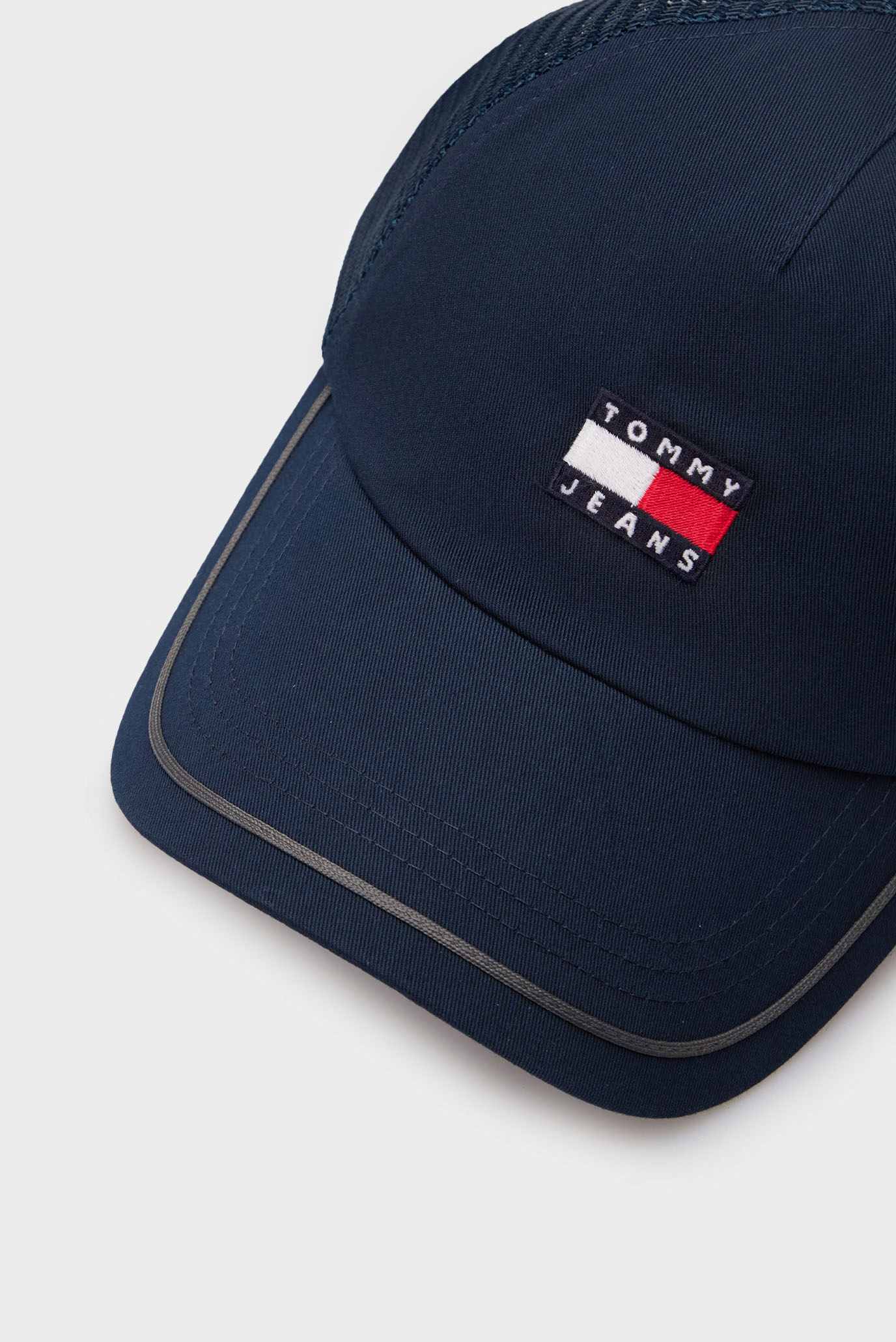 Мужская темно-синяя кепка TJM HERITAGE TRUCKERTommy Jeans Мужская темно-синяя кепка TJM HERITAGE TRUCKER 4