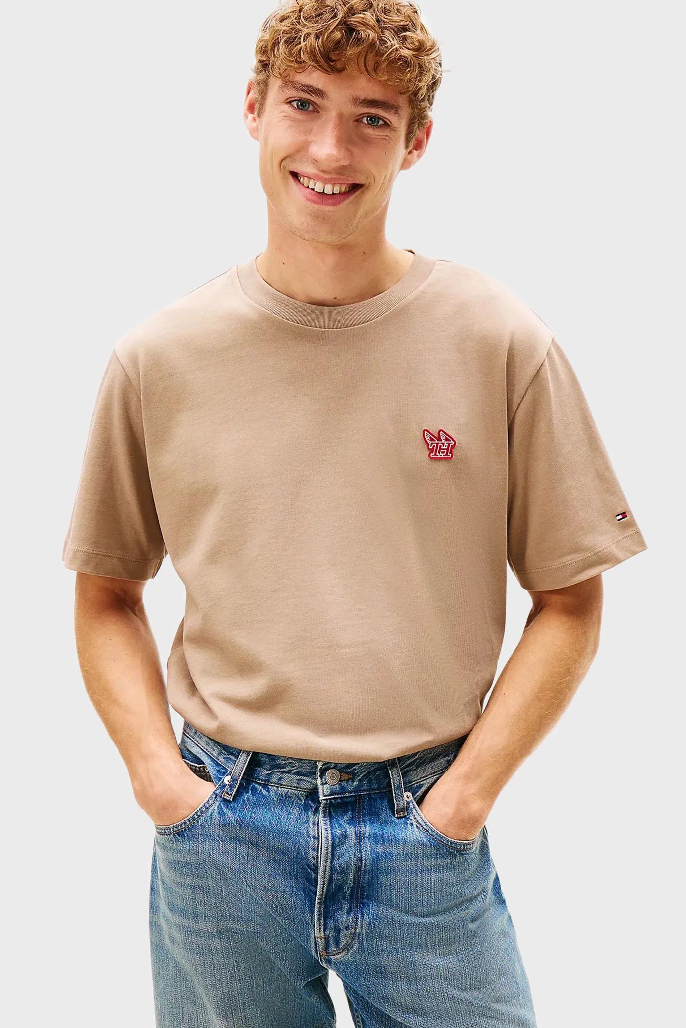 Футболка MODERN ATHLEISURE H BADGE TEE 1