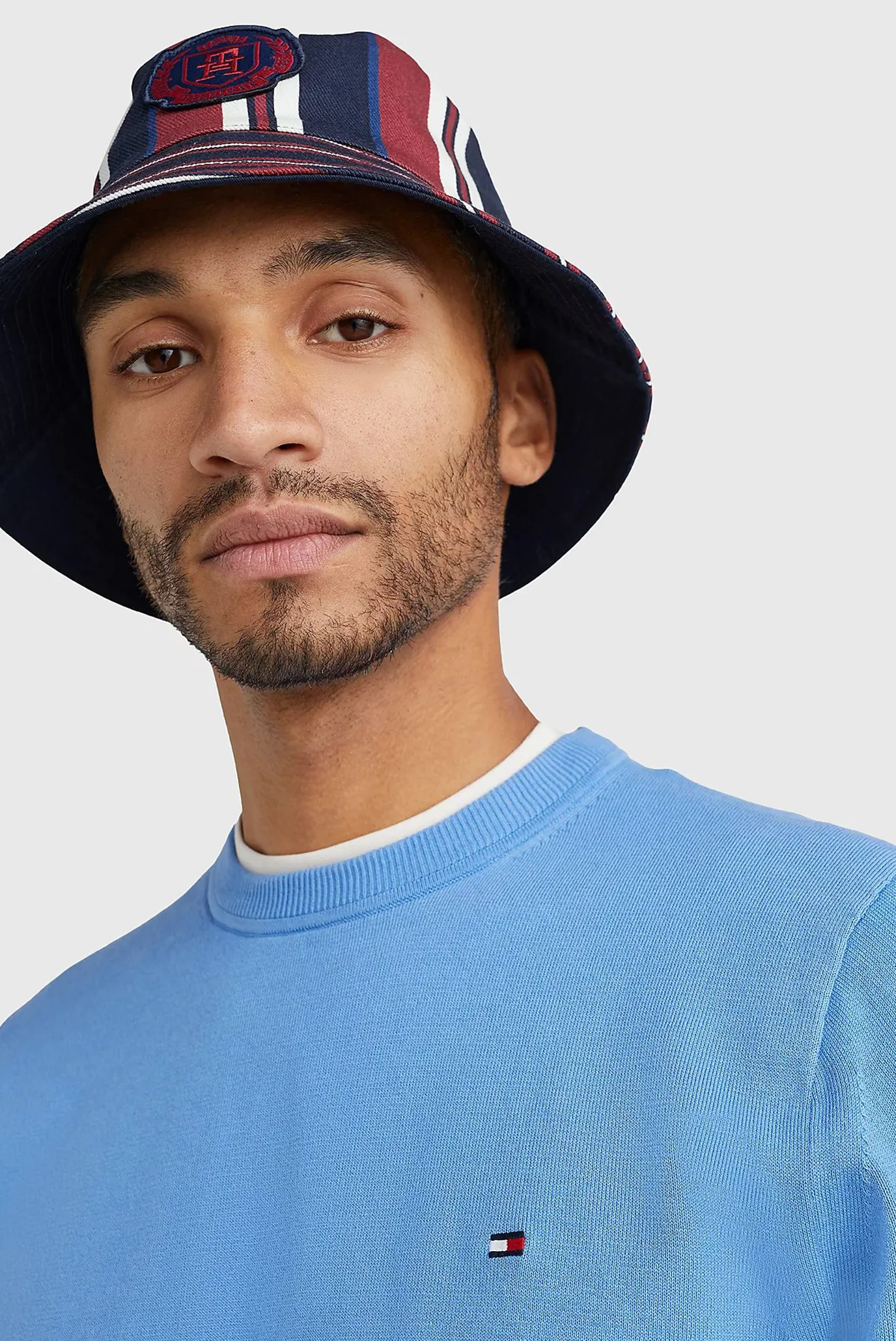 Мужской голубой джемпер 4