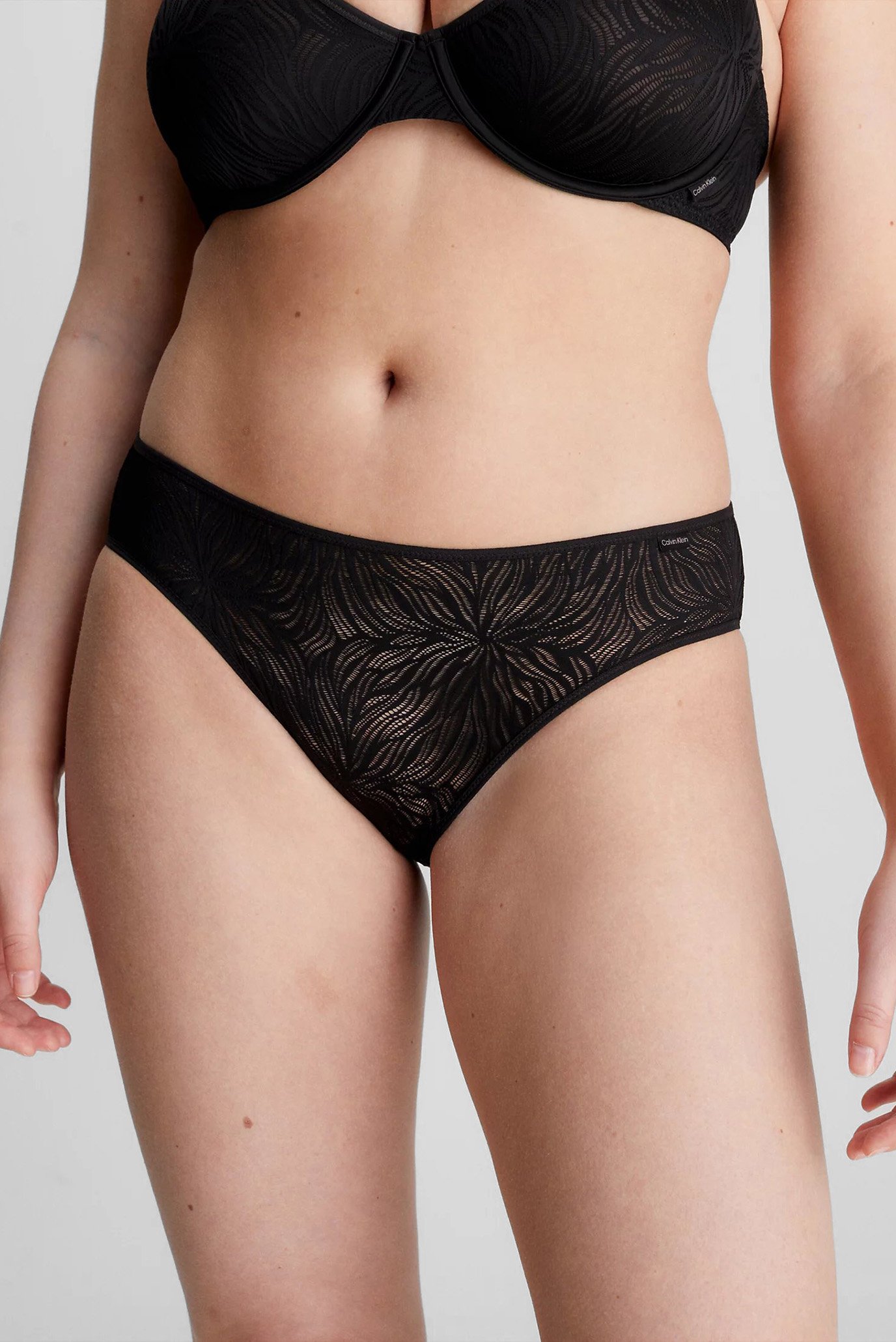 Женские черные трусикиCalvin Klein Женские черные трусики 2