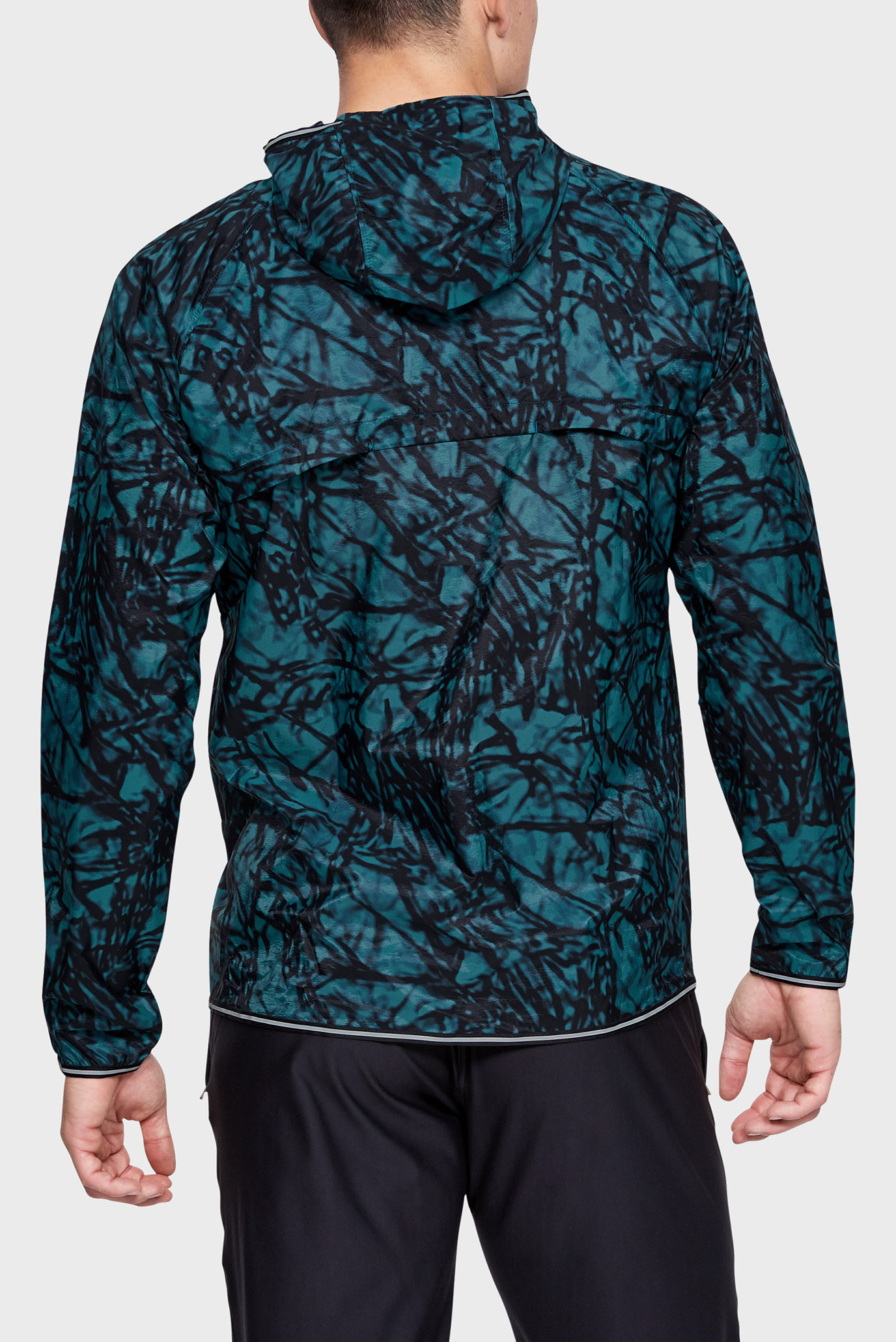 Мужская ветровка с принтом UA QUALIFIER STORM GLARE PACKABLE JACKET 7