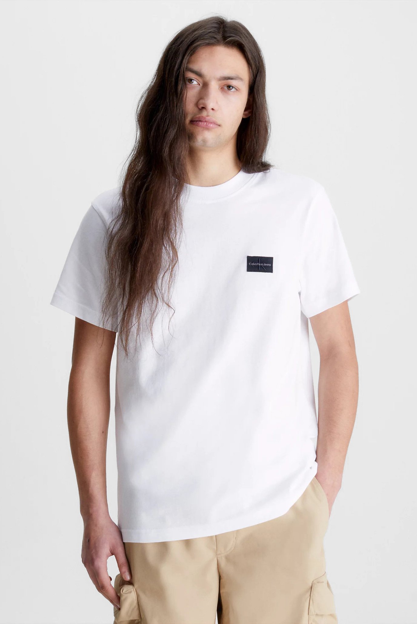 Мужская белая футболка SHRUNKEN BADGE TEE 1