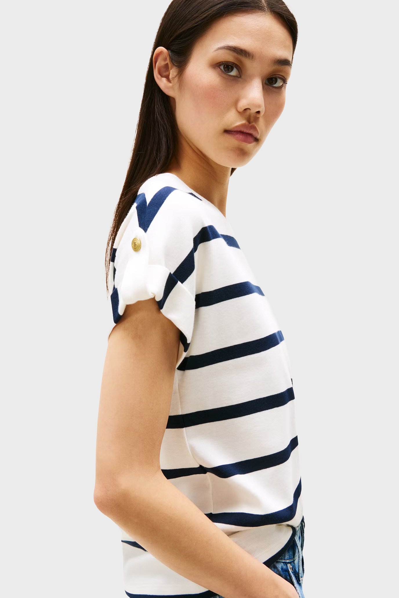 Футболка GOLD BUTTON MDRN C-NK SS TEE 4