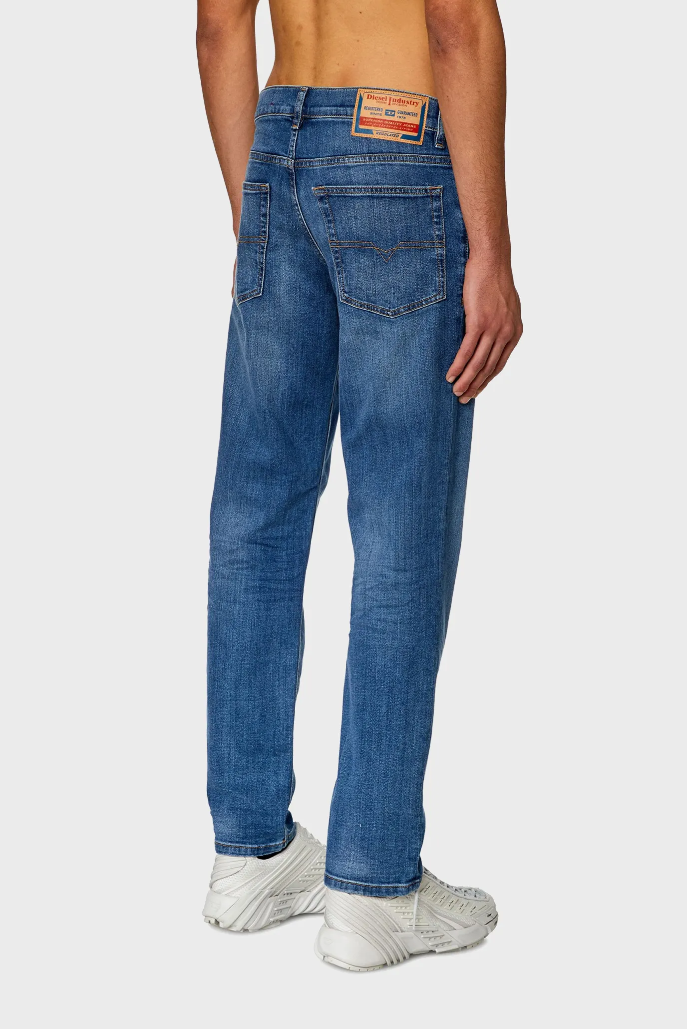 Джинсы 2023 D-FINITIVE L.32 TROUSERS 3