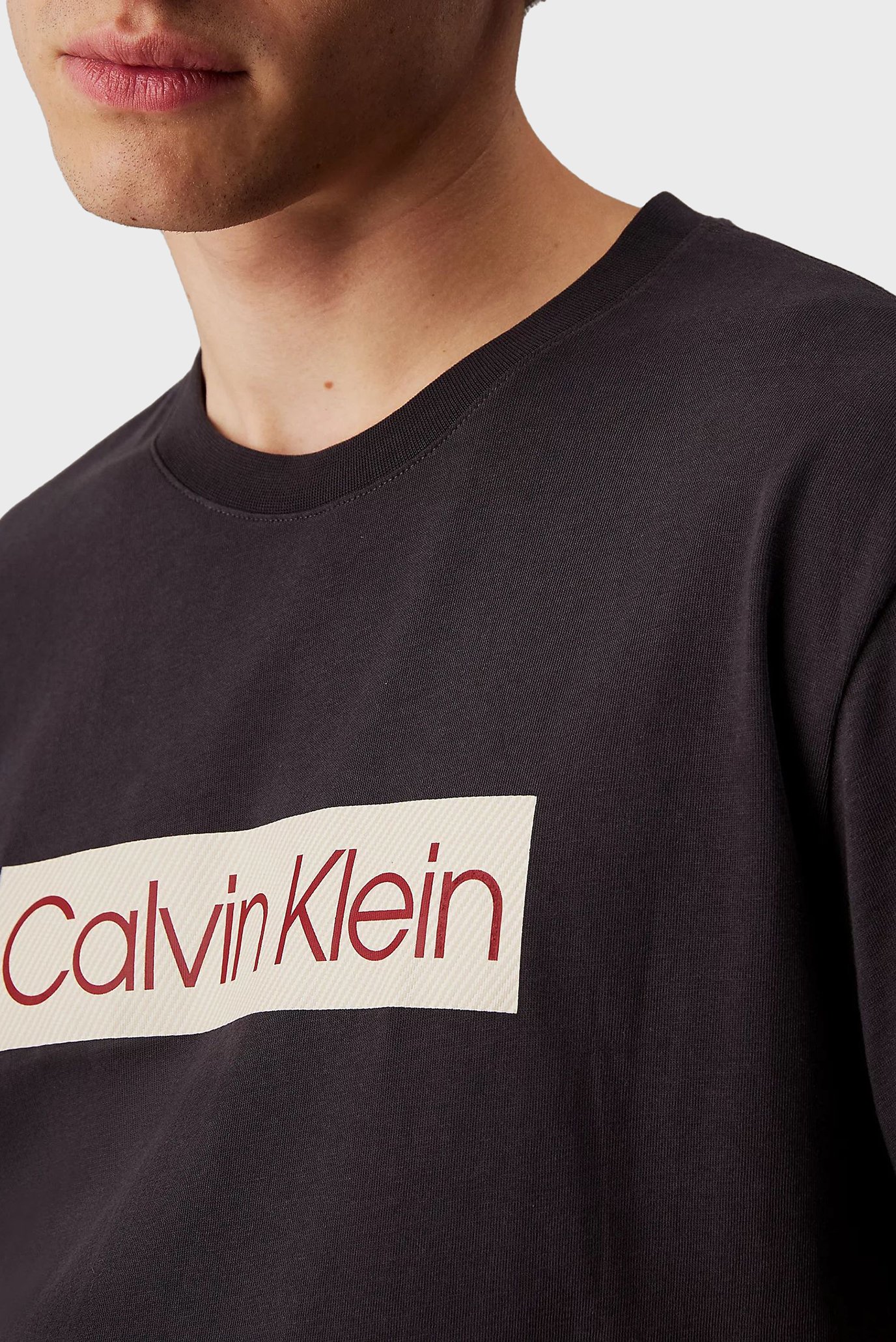 Мужская черная футболка CALVIN KLEIN LABEL PRINTCalvin Klein Jeans Мужская черная футболка CALVIN KLEIN LABEL PRINT 4