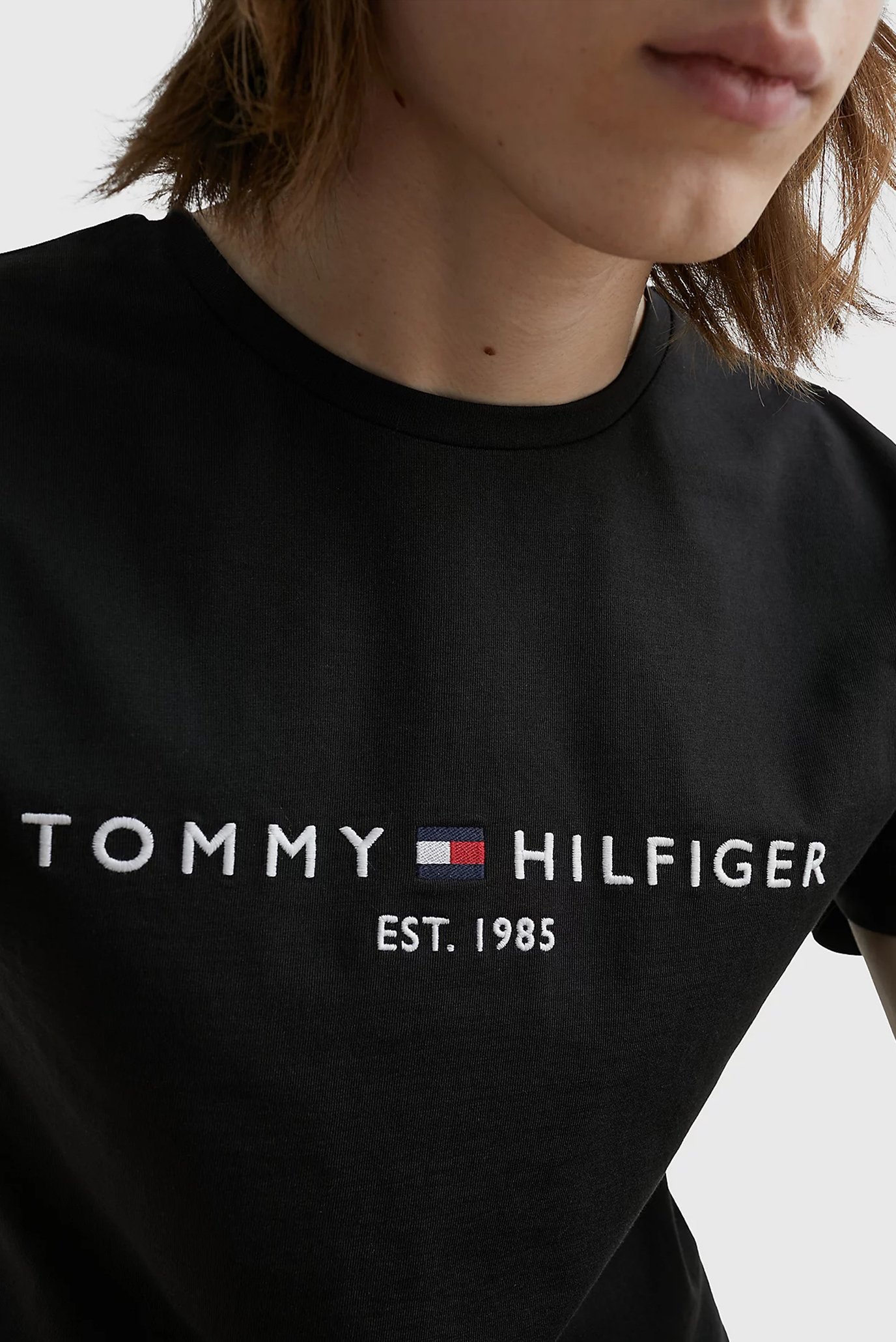 Мужская черная футболка CORE TOMMY LOGO TEE 7