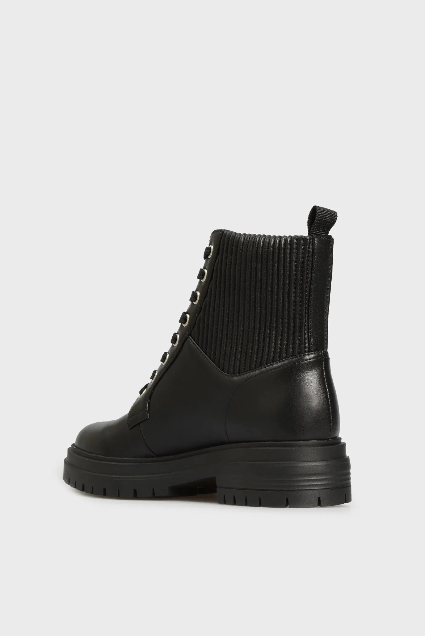 Женские черные кожаные ботинки Avice 4