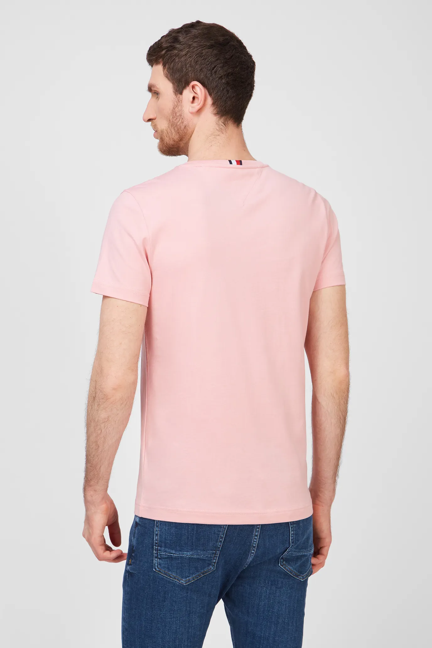 Мужская розовая футболка 9
