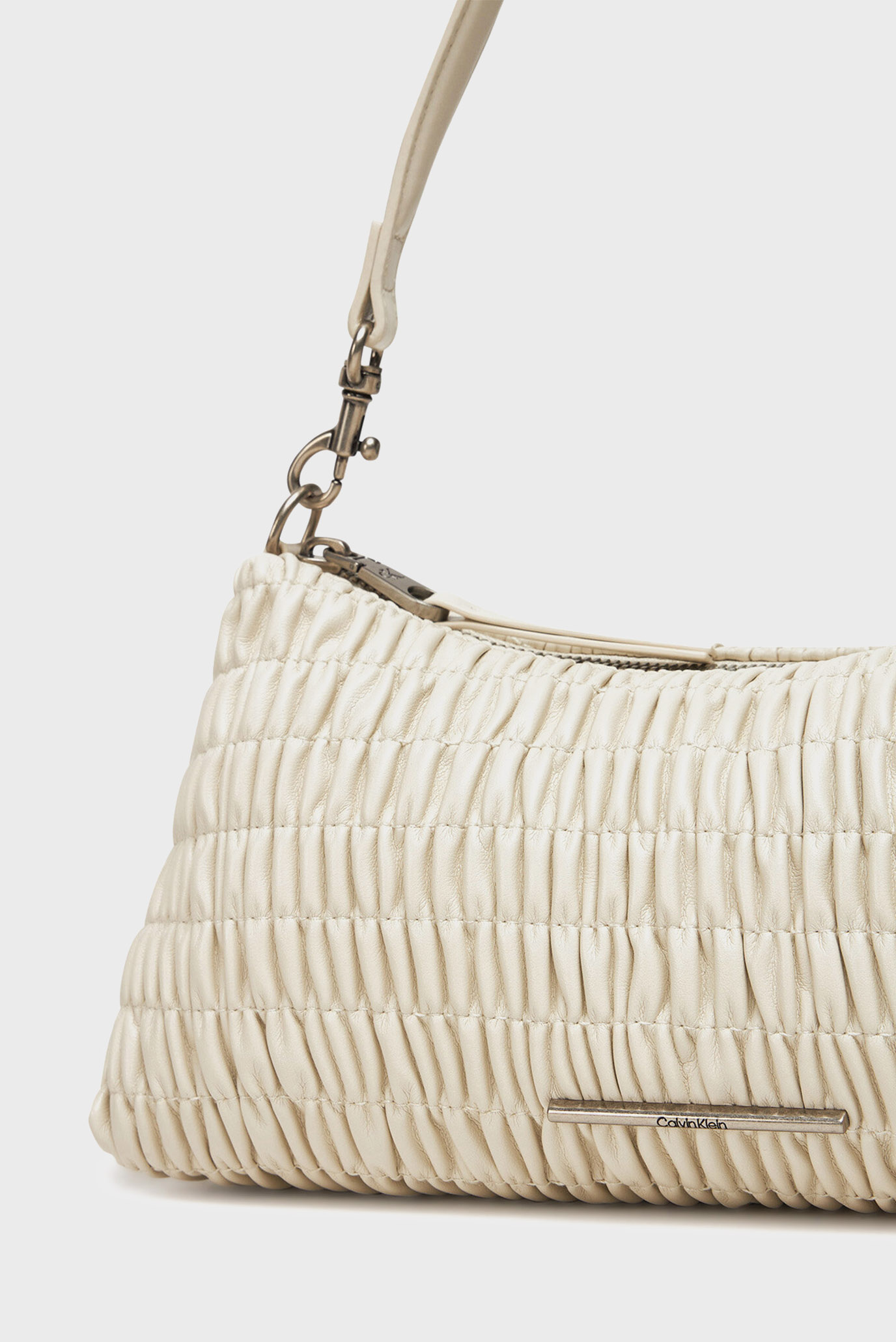 Женская белая сумка RUCHED DROP SHOULDER BAG 4