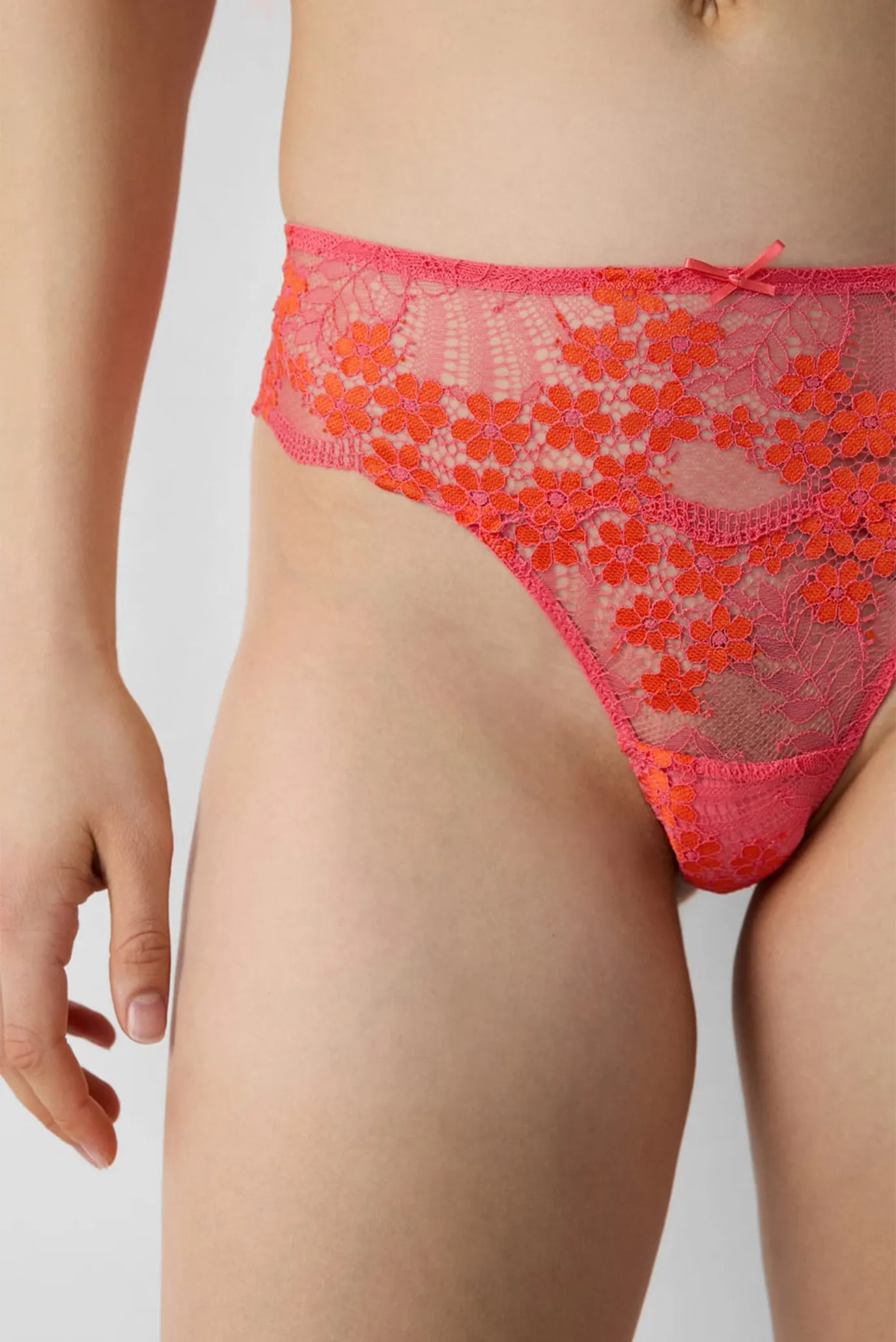 Трусы SOMPTUEUSE - STRING 2