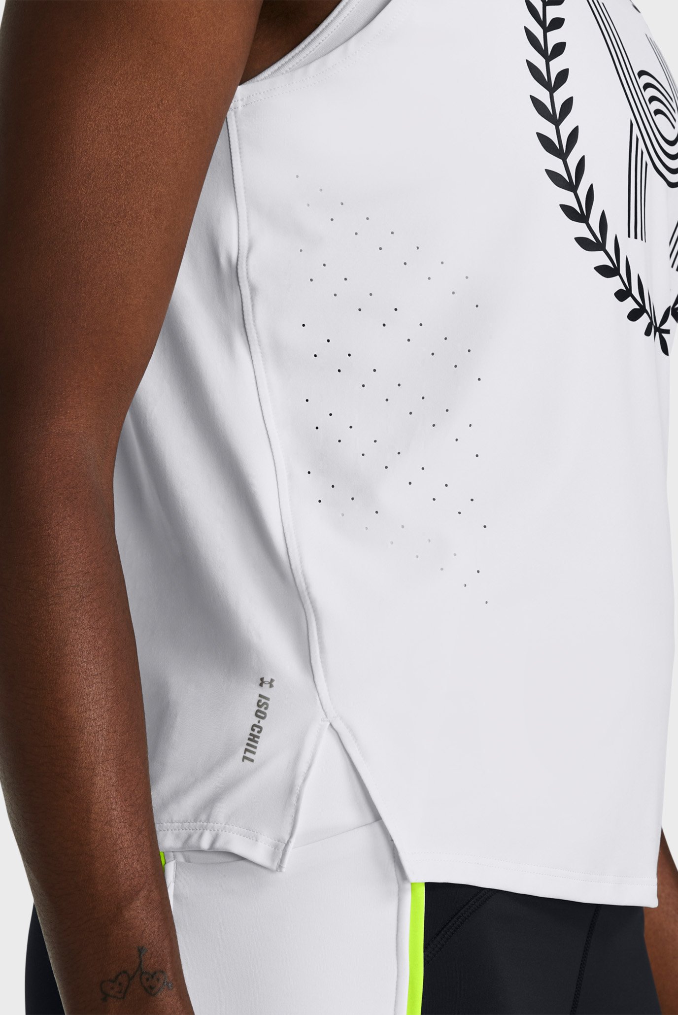 Женская белая майка UA Run Anywhere Elite TankUnder Armour Женская белая майка UA Run Anywhere Elite Tank 4