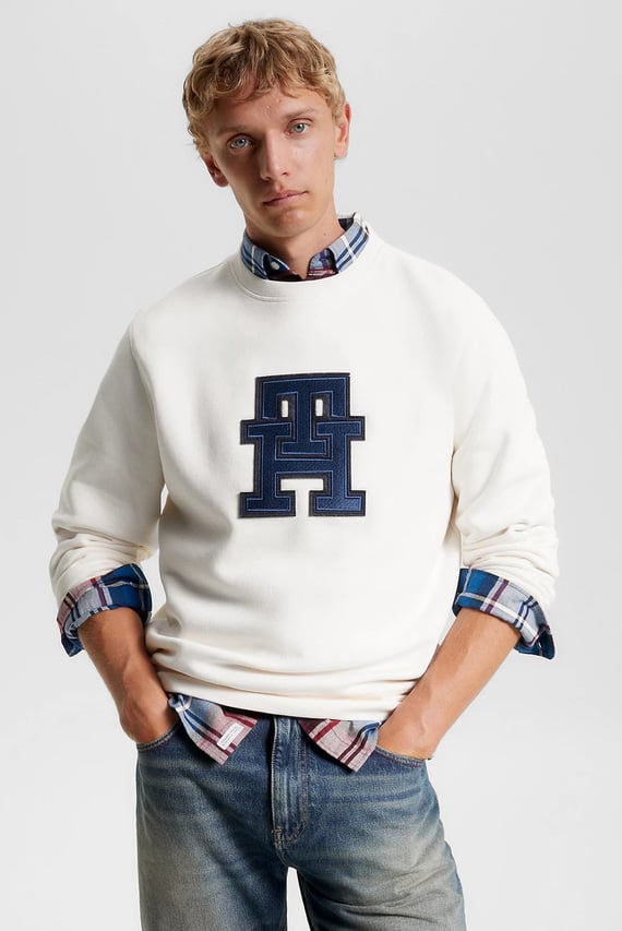 Свитшот MONOGRAM APPLIQUE CREWNECK