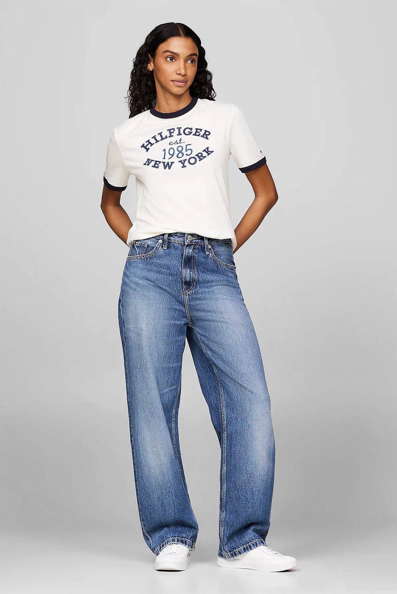 Женская белая футболка REG VARSITY RINGER 2