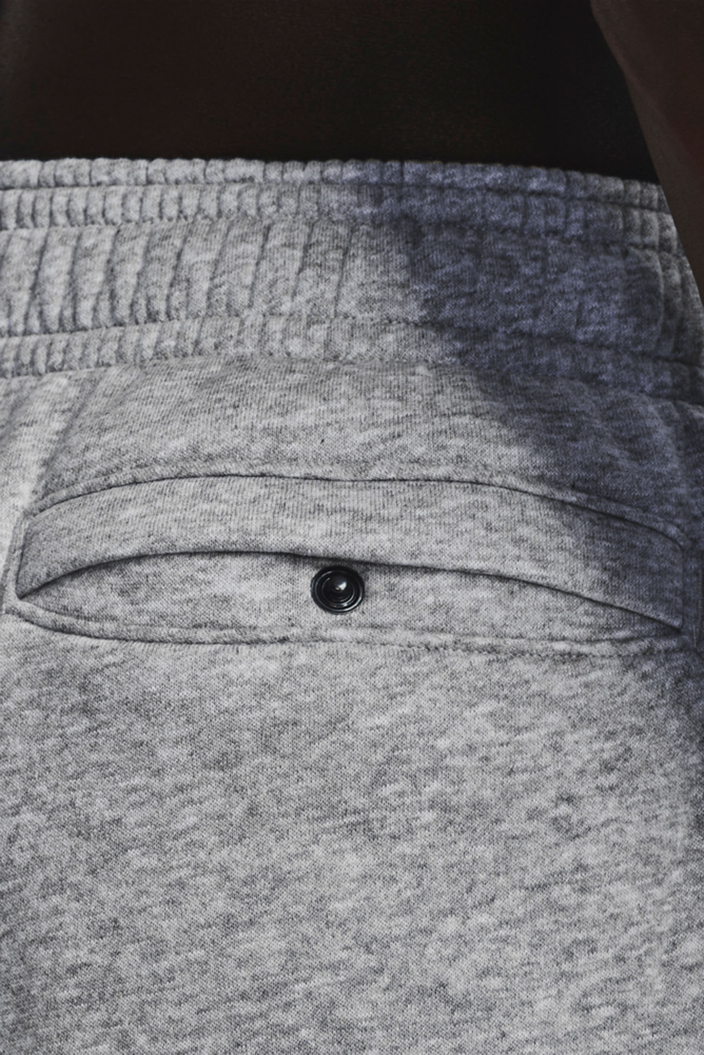 Мужские серые спортивные брюки UA RIVAL FLC GRAPHIC JOGGER 10