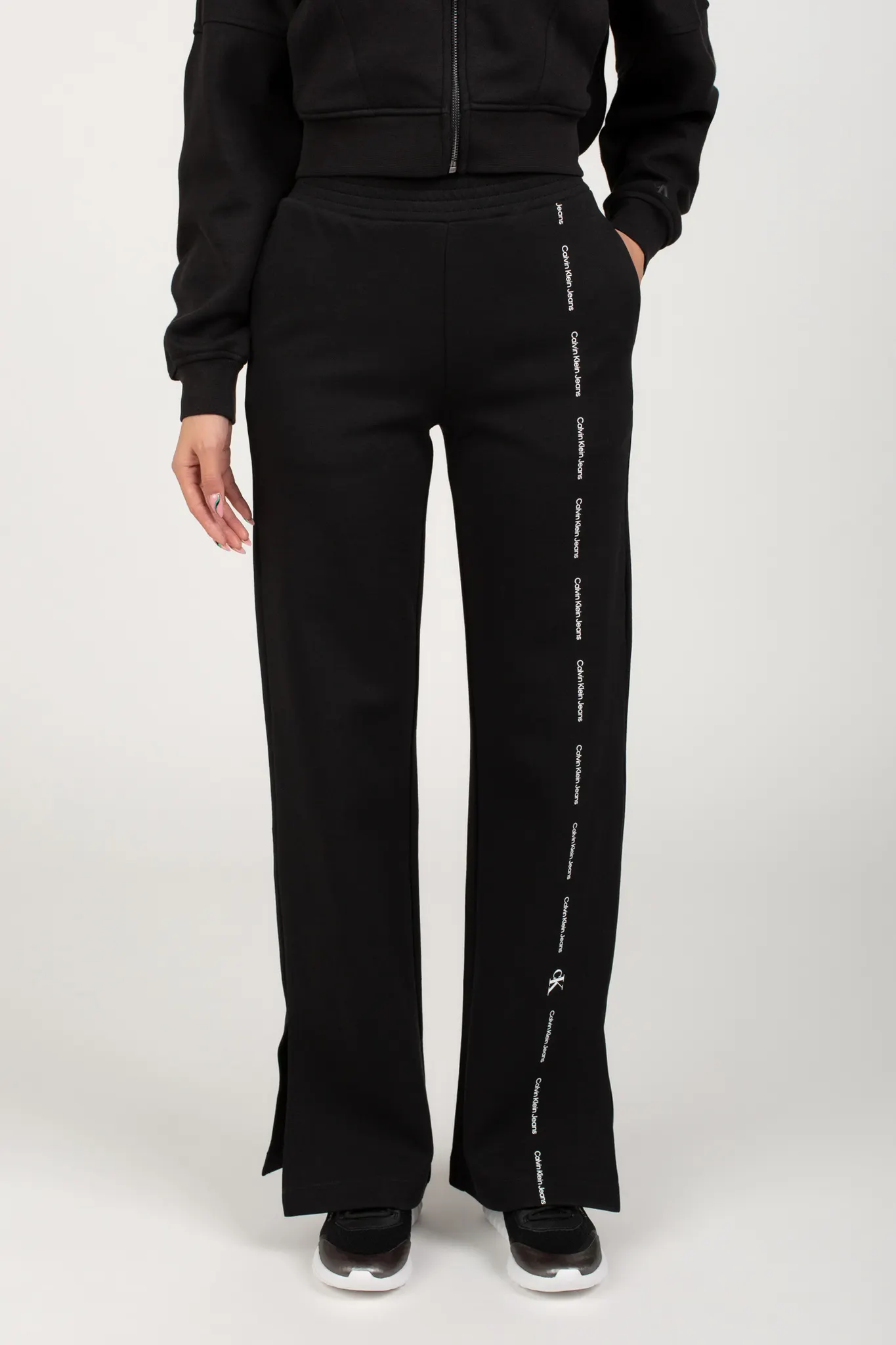 Женские черные спортивные брюки 5