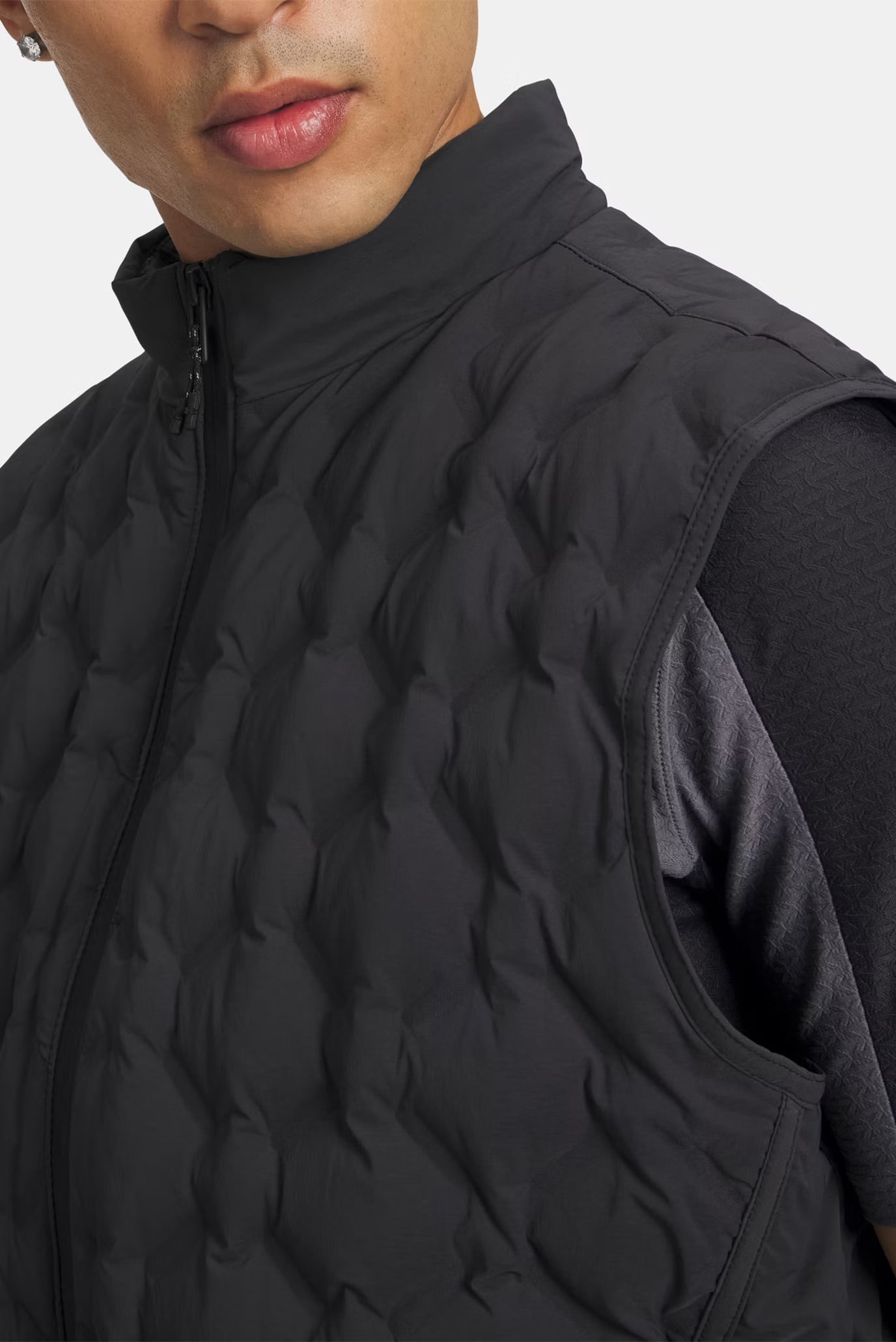 Лонгслив UA Halo Vest 4