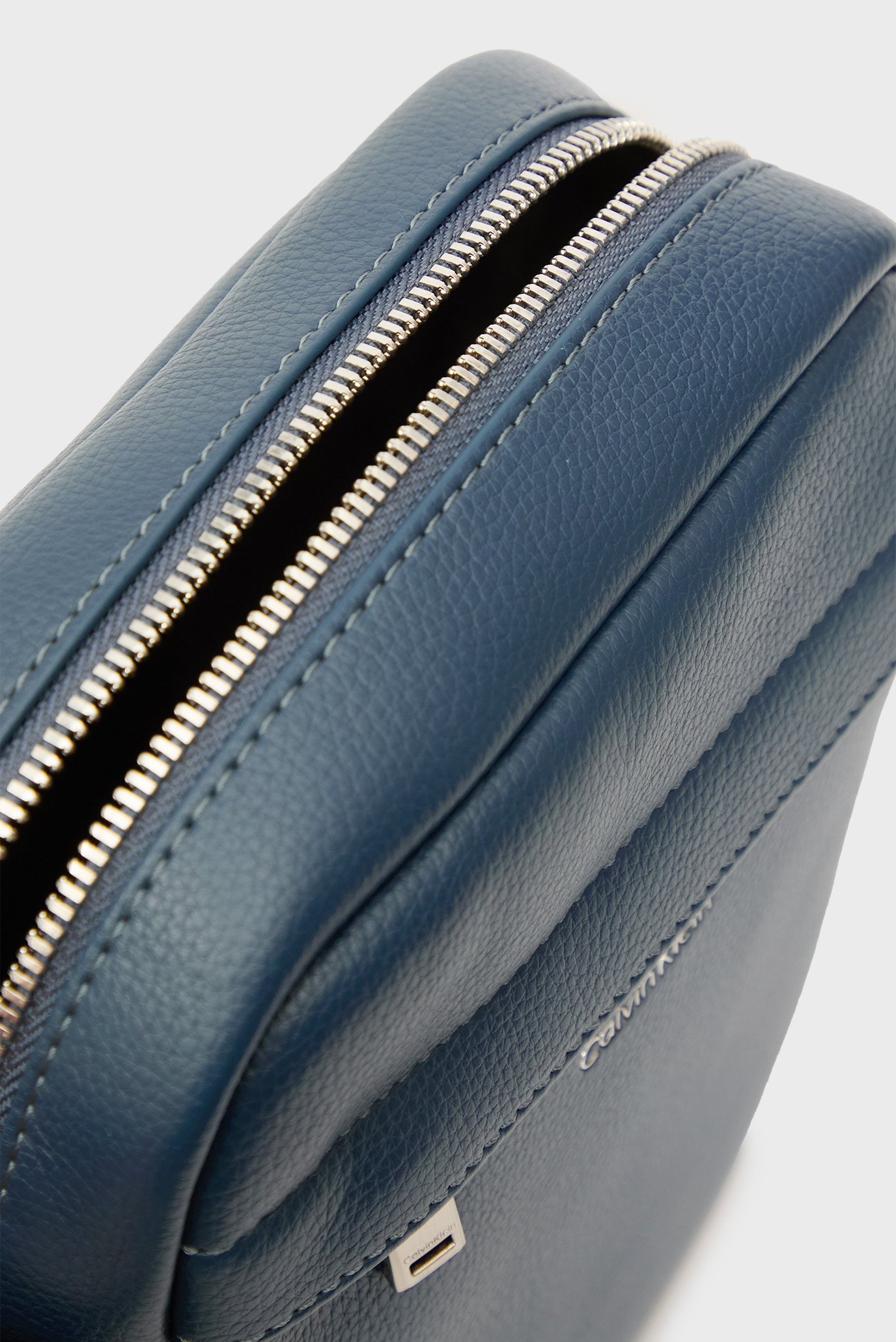 Сумка RAISED REPORTER 5