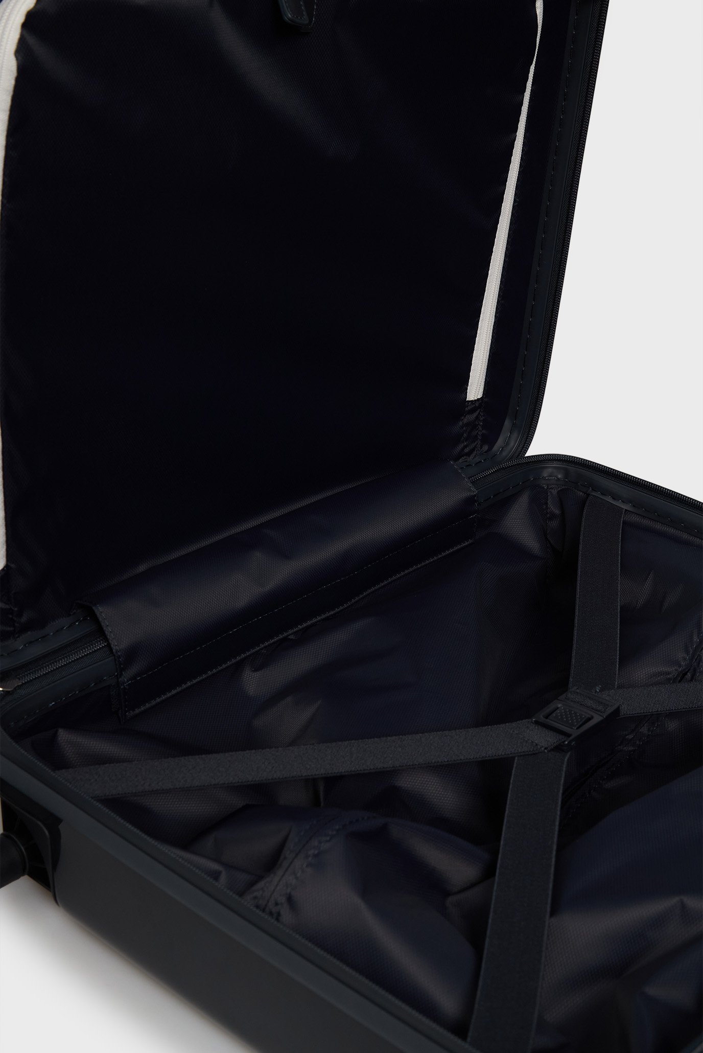 Чемодан/TH TRAVEL CABIN CASETommy Hilfiger Чемодан/TH TRAVEL CABIN CASE 5