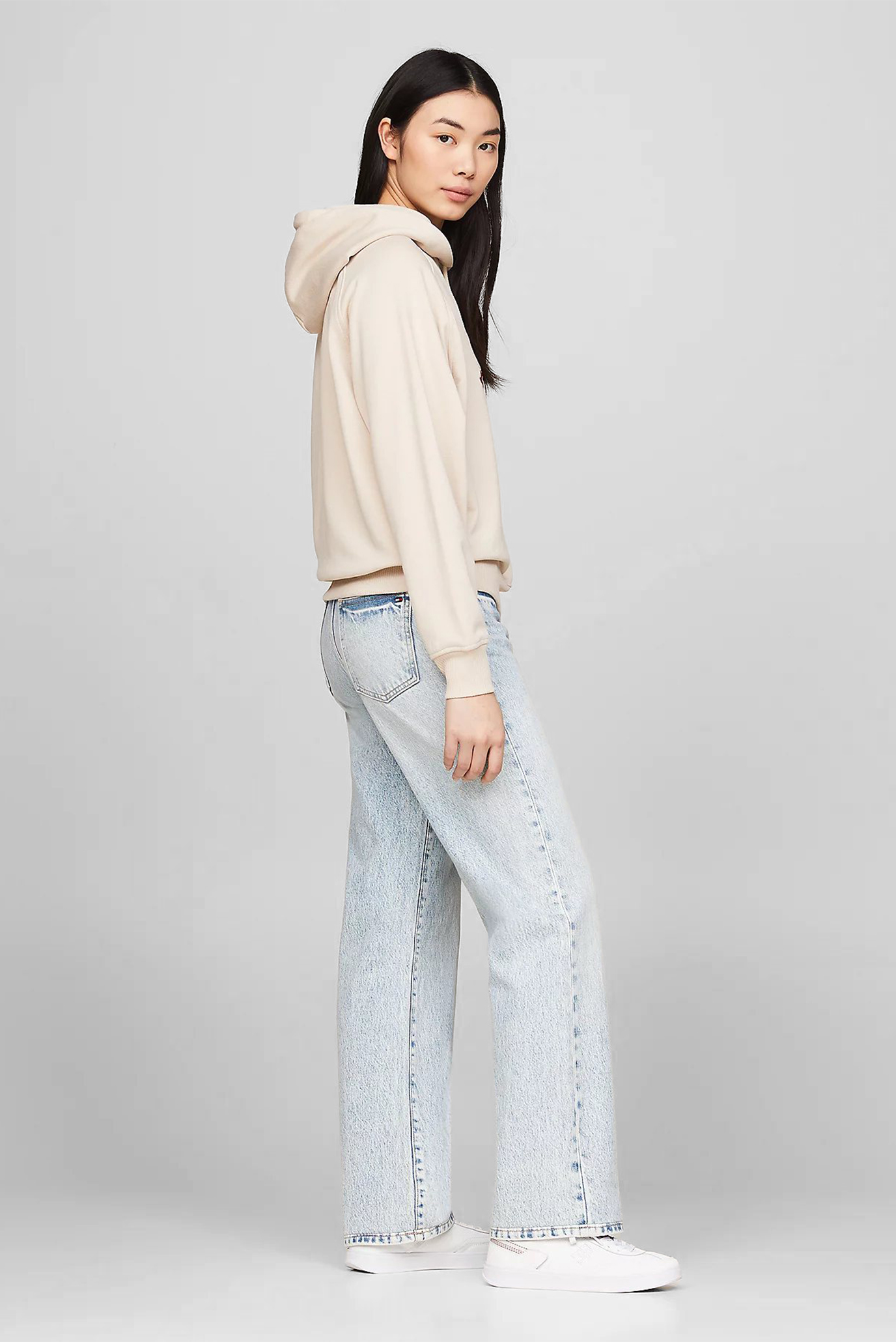 Женское бежевое худи MDRN REG VARSITY 3