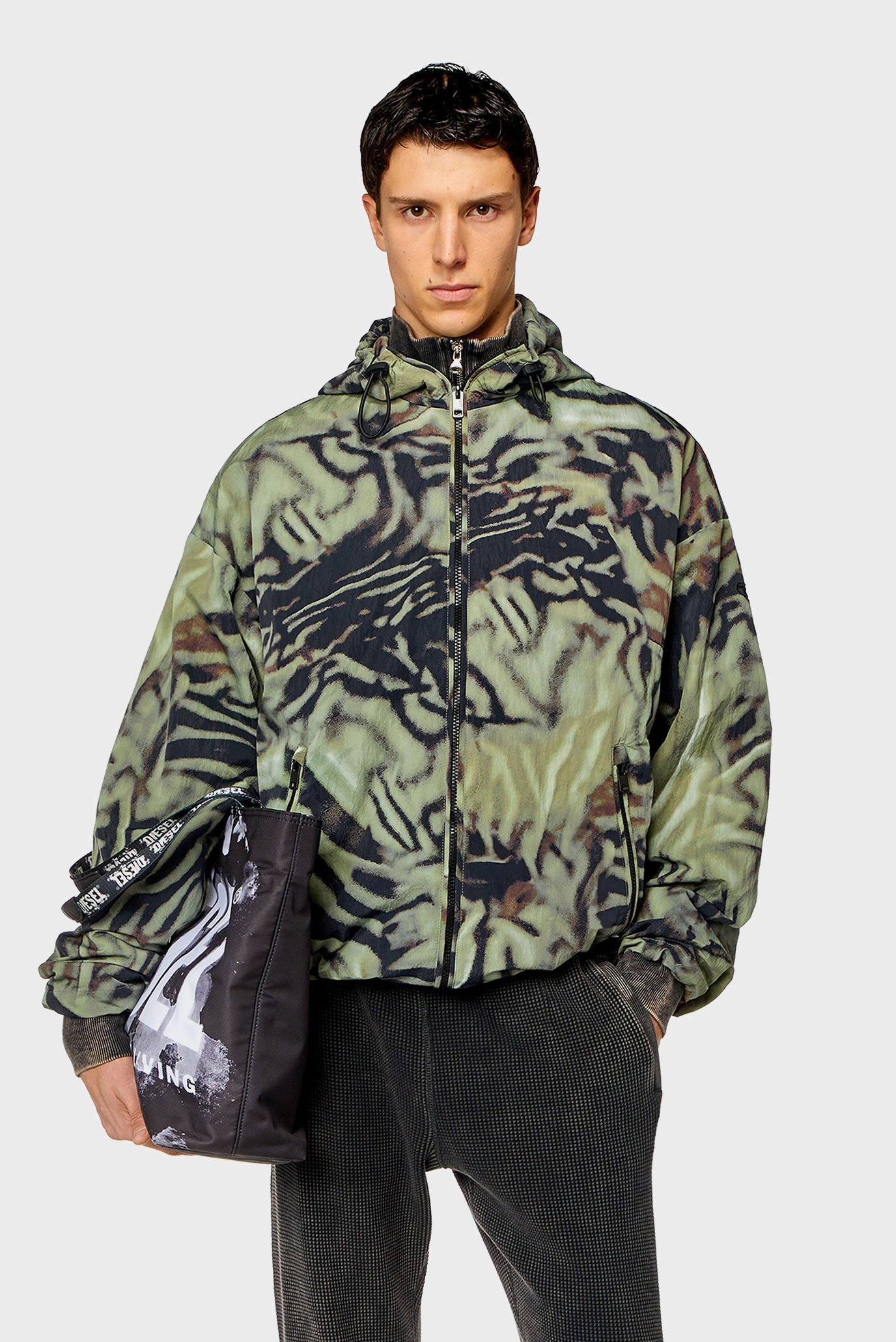 Мужская зеленая ветровка с узором J-LEOPOLD-ZEBRA 3