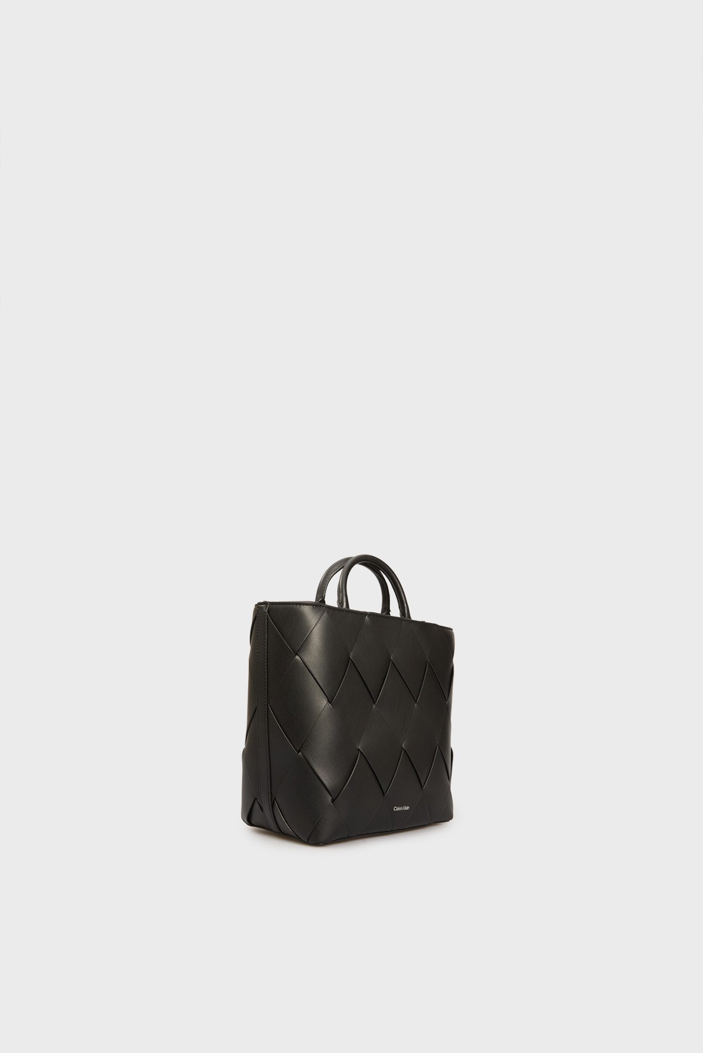 Женская черная сумка CK WOVEN MEDIUM TOTE 3