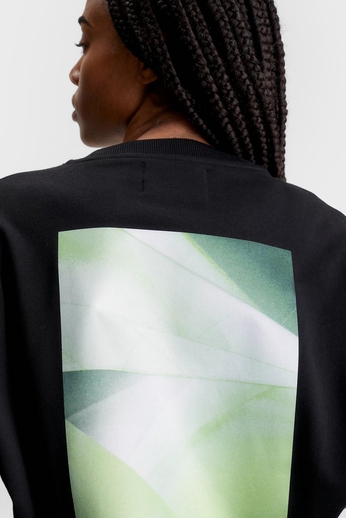 Свитшот ILLUMINATED GRAPHIC CREW NECK 4