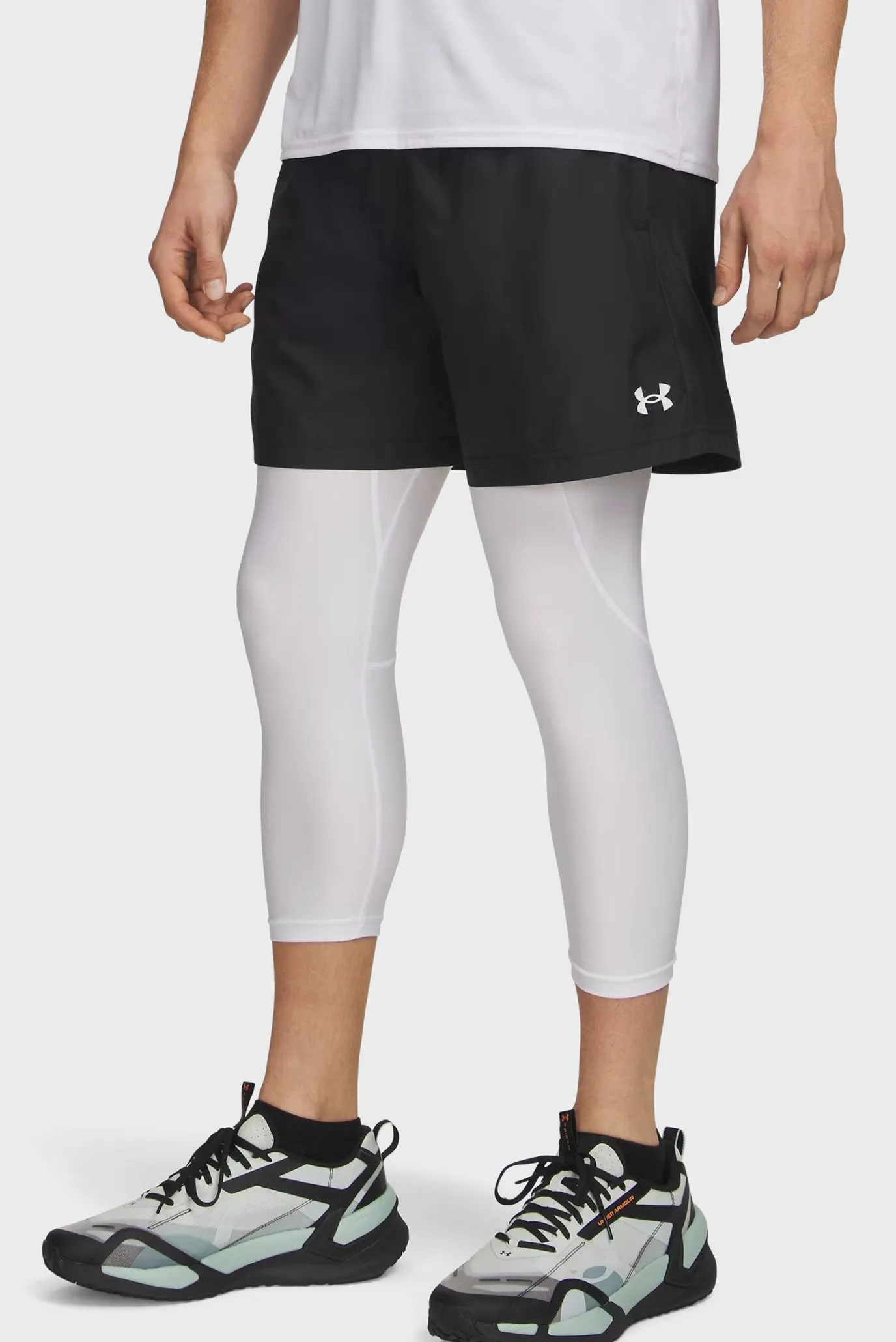 Шорты UA Tech Woven 7in Short-BLK 1